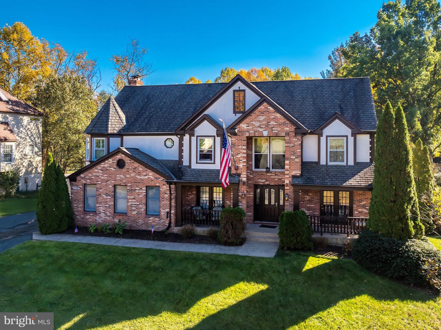 11681 GILMAN LN, HERNDON, Virginia 20170, 4 Bedrooms Bedrooms, ,4 BathroomsBathrooms,Residential,For sale,11681 GILMAN LN,VAFX2252292 MLS # VAFX2252292