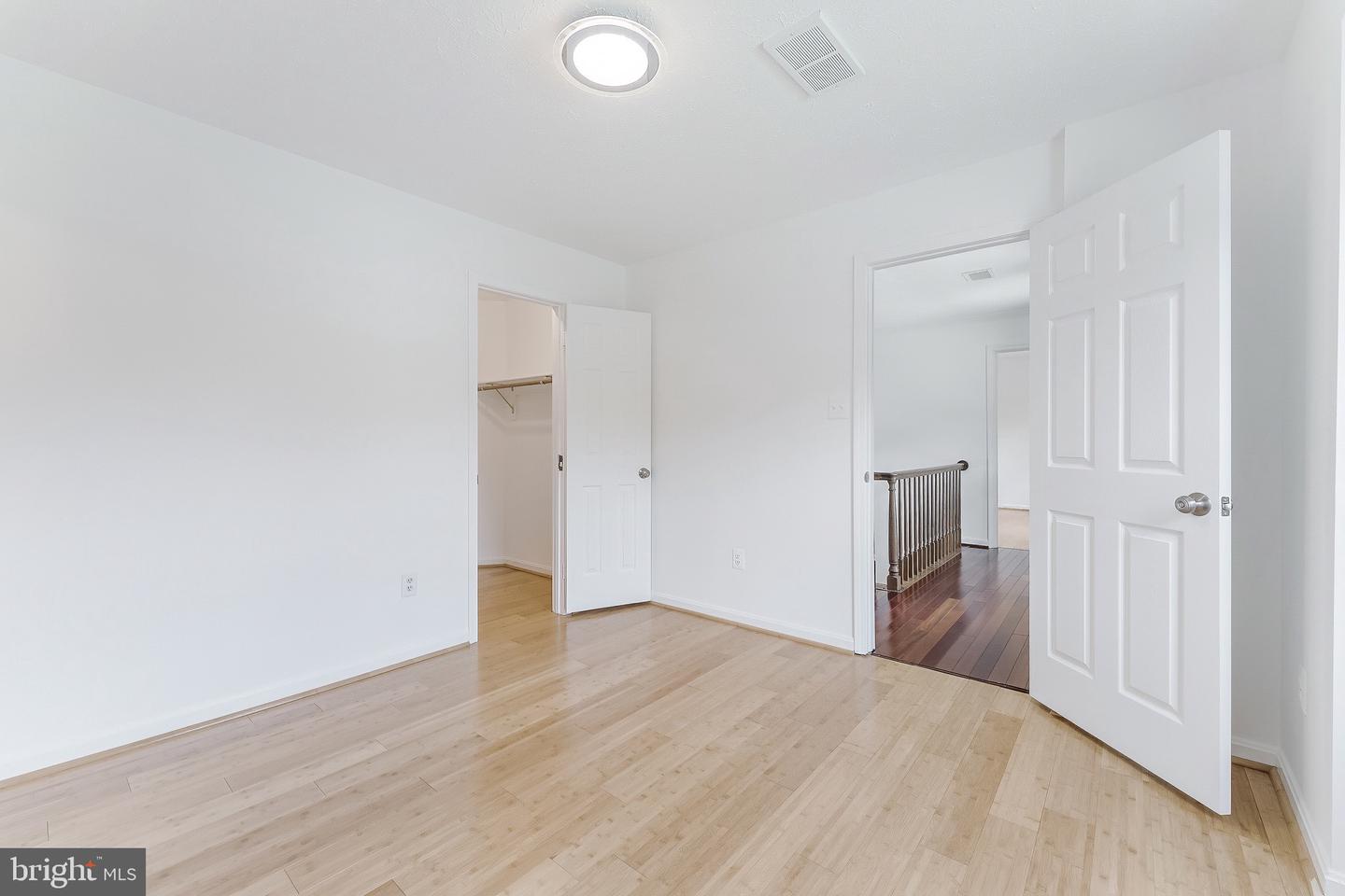 11681 GILMAN LN, HERNDON, Virginia 20170, 4 Bedrooms Bedrooms, ,4 BathroomsBathrooms,Residential,For sale,11681 GILMAN LN,VAFX2252292 MLS # VAFX2252292