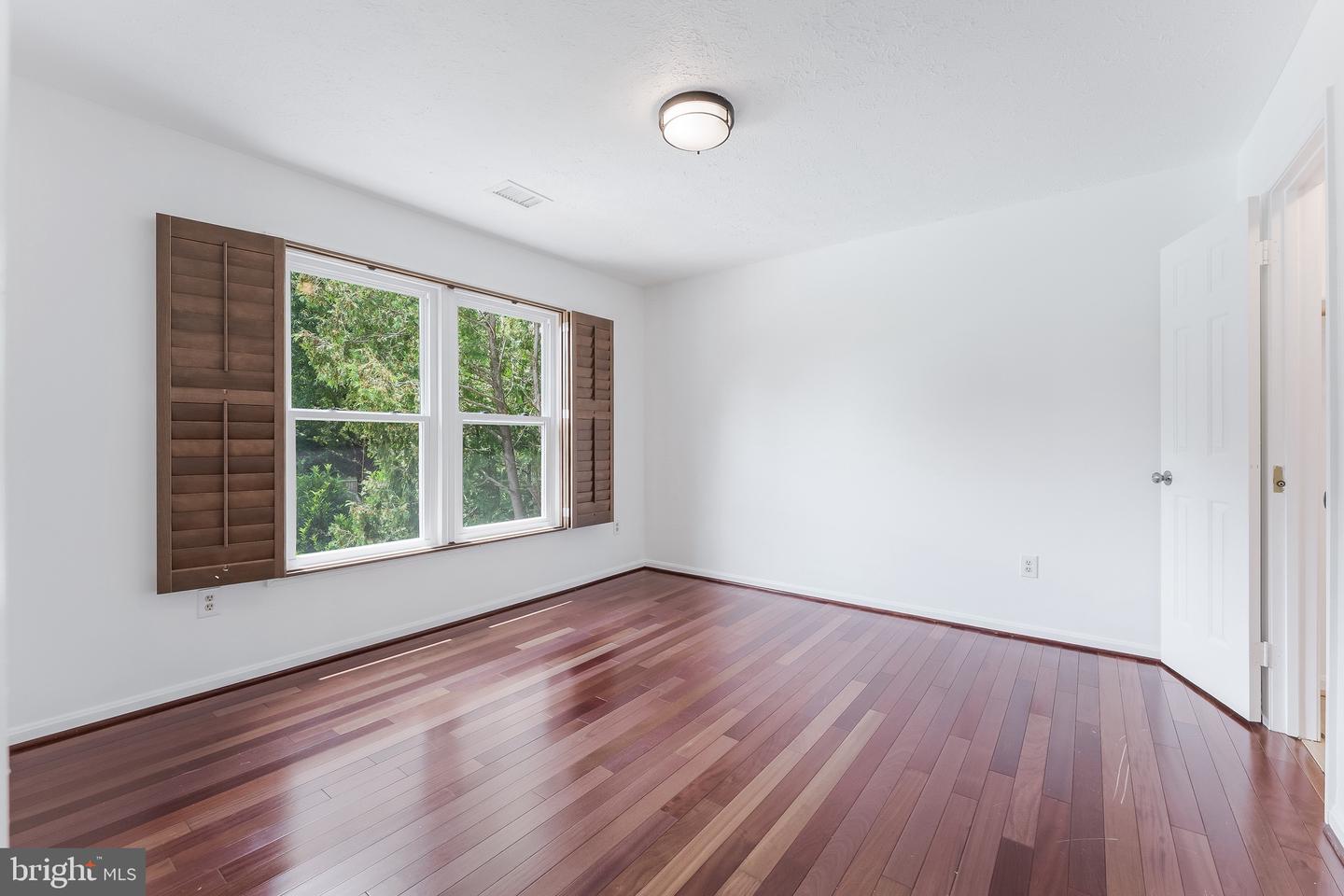 11681 GILMAN LN, HERNDON, Virginia 20170, 4 Bedrooms Bedrooms, ,4 BathroomsBathrooms,Residential,For sale,11681 GILMAN LN,VAFX2252292 MLS # VAFX2252292