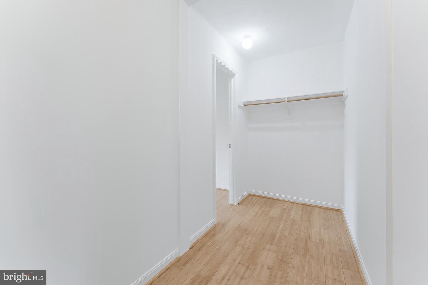 11681 GILMAN LN, HERNDON, Virginia 20170, 4 Bedrooms Bedrooms, ,4 BathroomsBathrooms,Residential,For sale,11681 GILMAN LN,VAFX2252292 MLS # VAFX2252292