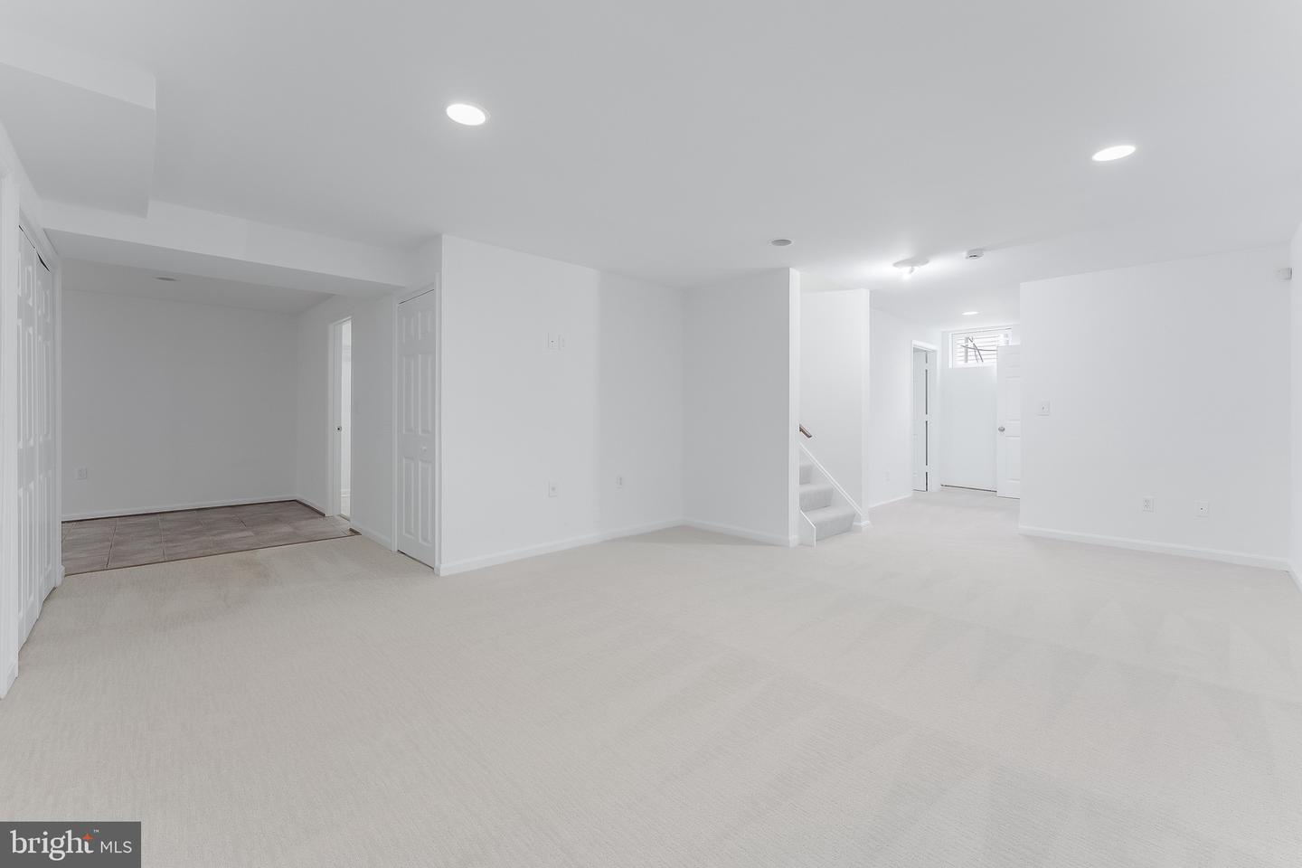 11681 GILMAN LN, HERNDON, Virginia 20170, 4 Bedrooms Bedrooms, ,4 BathroomsBathrooms,Residential,For sale,11681 GILMAN LN,VAFX2252292 MLS # VAFX2252292