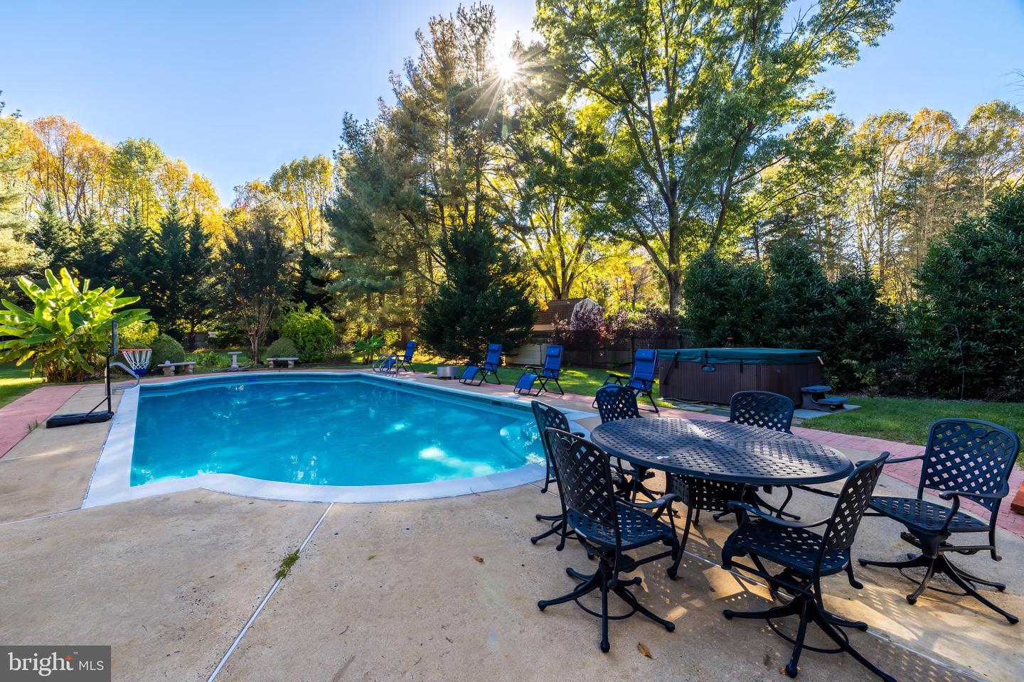 11681 GILMAN LN, HERNDON, Virginia 20170, 4 Bedrooms Bedrooms, ,4 BathroomsBathrooms,Residential,For sale,11681 GILMAN LN,VAFX2252292 MLS # VAFX2252292