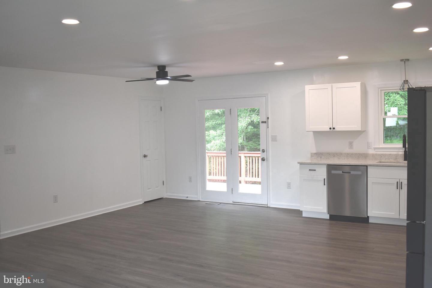 5036 TARA DR, FREDERICKSBURG, Virginia 22407, 3 Bedrooms Bedrooms, 6 Rooms Rooms,2 BathroomsBathrooms,Residential,For sale,5036 TARA DR,VASP2034280 MLS # VASP2034280