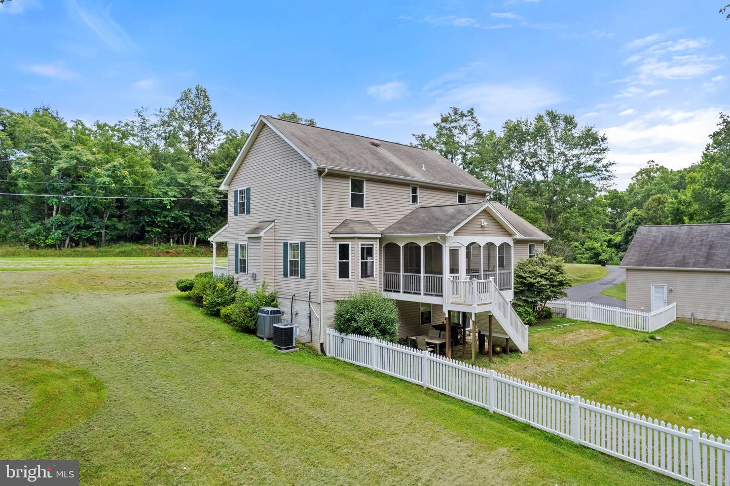 13442 MONTAVISTA LN, CULPEPER, Virginia 22701, 4 Bedrooms Bedrooms, ,3 BathroomsBathrooms,Residential,For sale,13442 MONTAVISTA LN,VACU2010908 MLS # VACU2010908