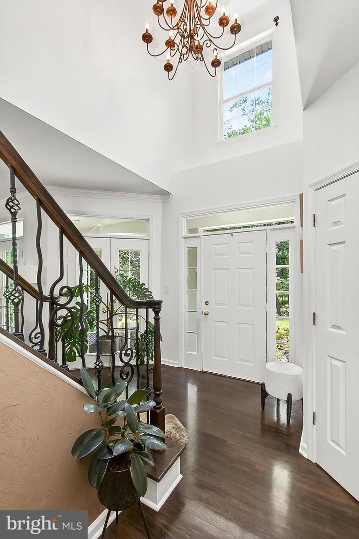 45400 PERSIMMON LN, STERLING, Virginia 20165, 4 Bedrooms Bedrooms, ,3 BathroomsBathrooms,Residential,For sale,45400 PERSIMMON LN,VALO2100800 MLS # VALO2100800