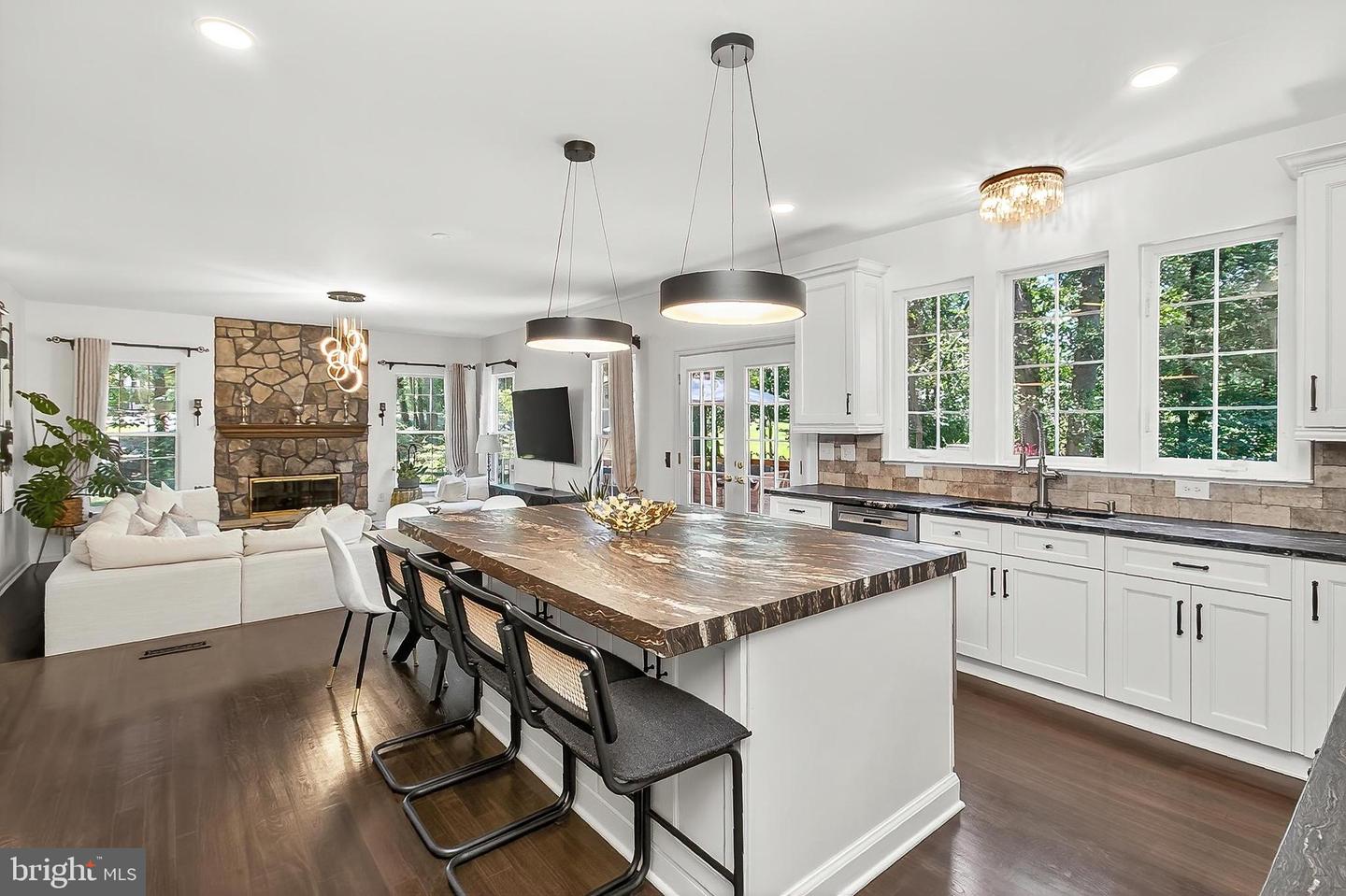45400 PERSIMMON LN, STERLING, Virginia 20165, 4 Bedrooms Bedrooms, ,3 BathroomsBathrooms,Residential,For sale,45400 PERSIMMON LN,VALO2100800 MLS # VALO2100800