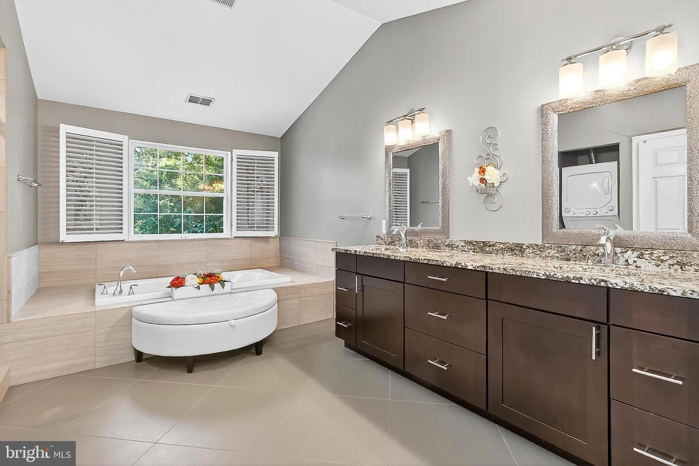 45400 PERSIMMON LN, STERLING, Virginia 20165, 4 Bedrooms Bedrooms, ,3 BathroomsBathrooms,Residential,For sale,45400 PERSIMMON LN,VALO2100800 MLS # VALO2100800