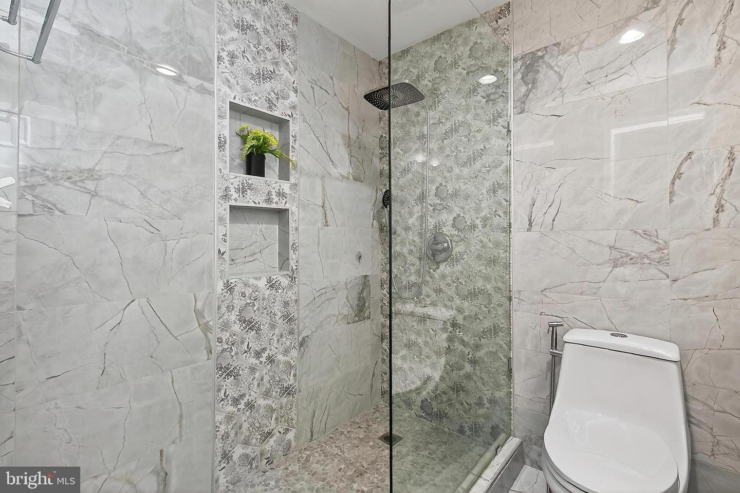 45400 PERSIMMON LN, STERLING, Virginia 20165, 4 Bedrooms Bedrooms, ,3 BathroomsBathrooms,Residential,For sale,45400 PERSIMMON LN,VALO2100800 MLS # VALO2100800