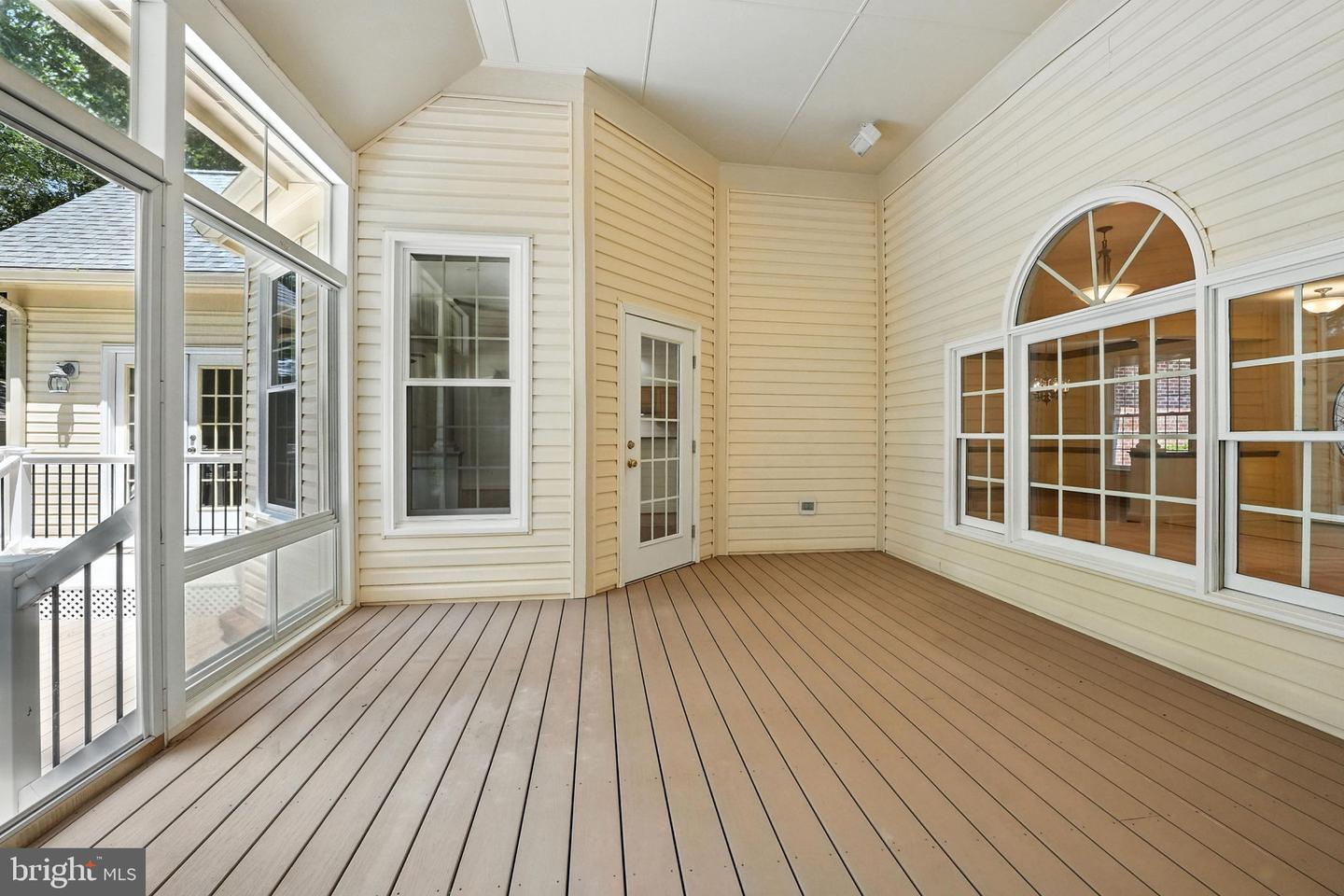 11606 STONEWALL JACKSON DR, SPOTSYLVANIA, Virginia 22551, 4 Bedrooms Bedrooms, ,2 BathroomsBathrooms,Residential,For sale,11606 STONEWALL JACKSON DR,VASP2034316 MLS # VASP2034316