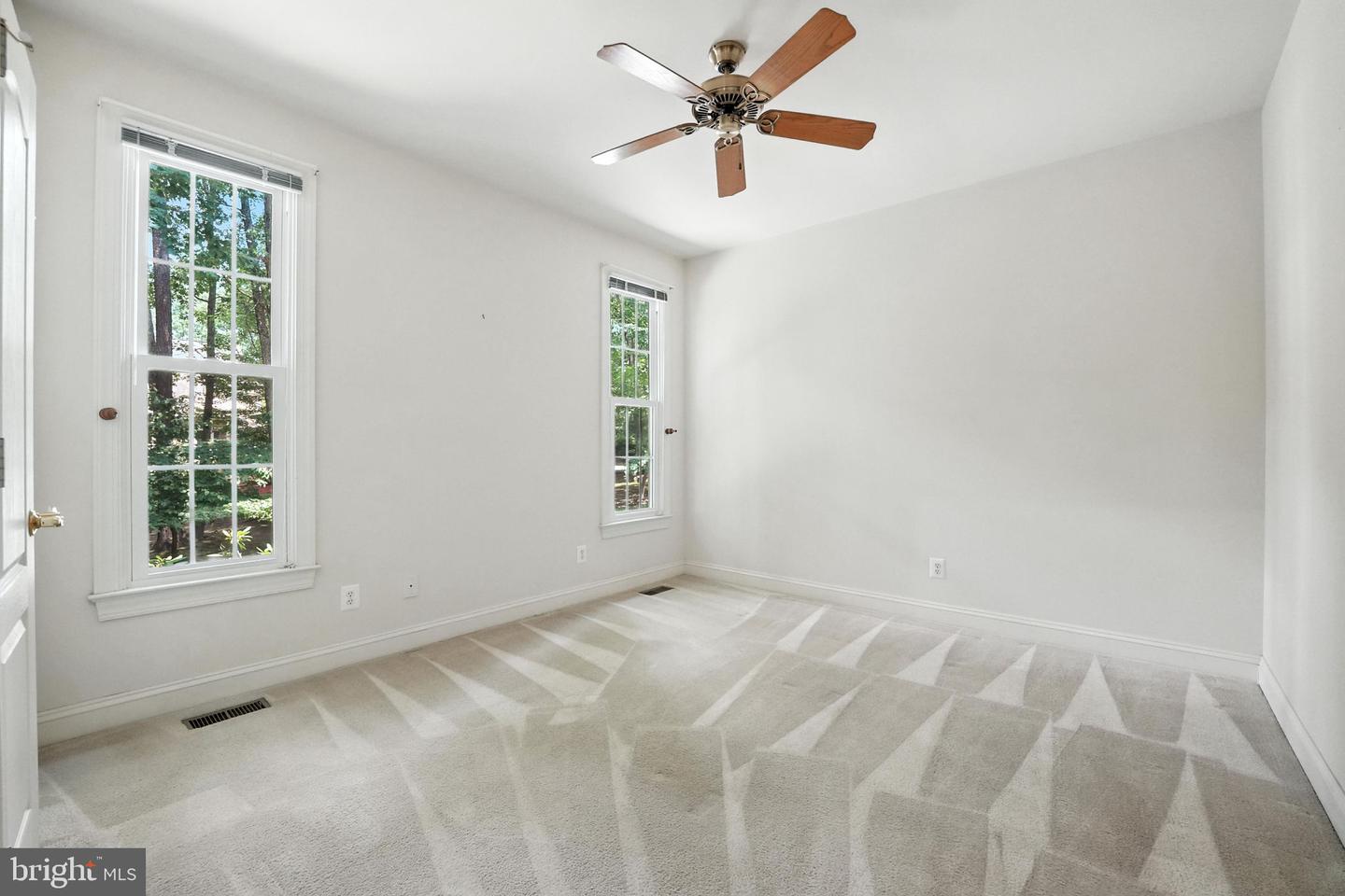11606 STONEWALL JACKSON DR, SPOTSYLVANIA, Virginia 22551, 4 Bedrooms Bedrooms, ,2 BathroomsBathrooms,Residential,For sale,11606 STONEWALL JACKSON DR,VASP2034316 MLS # VASP2034316