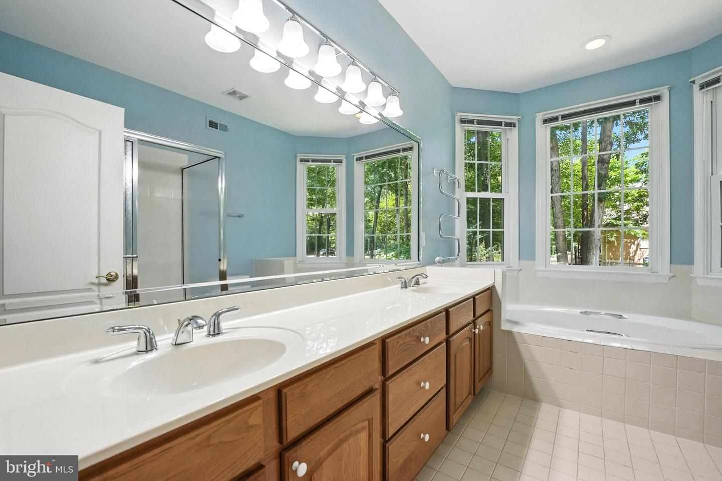 11606 STONEWALL JACKSON DR, SPOTSYLVANIA, Virginia 22551, 4 Bedrooms Bedrooms, ,2 BathroomsBathrooms,Residential,For sale,11606 STONEWALL JACKSON DR,VASP2034316 MLS # VASP2034316