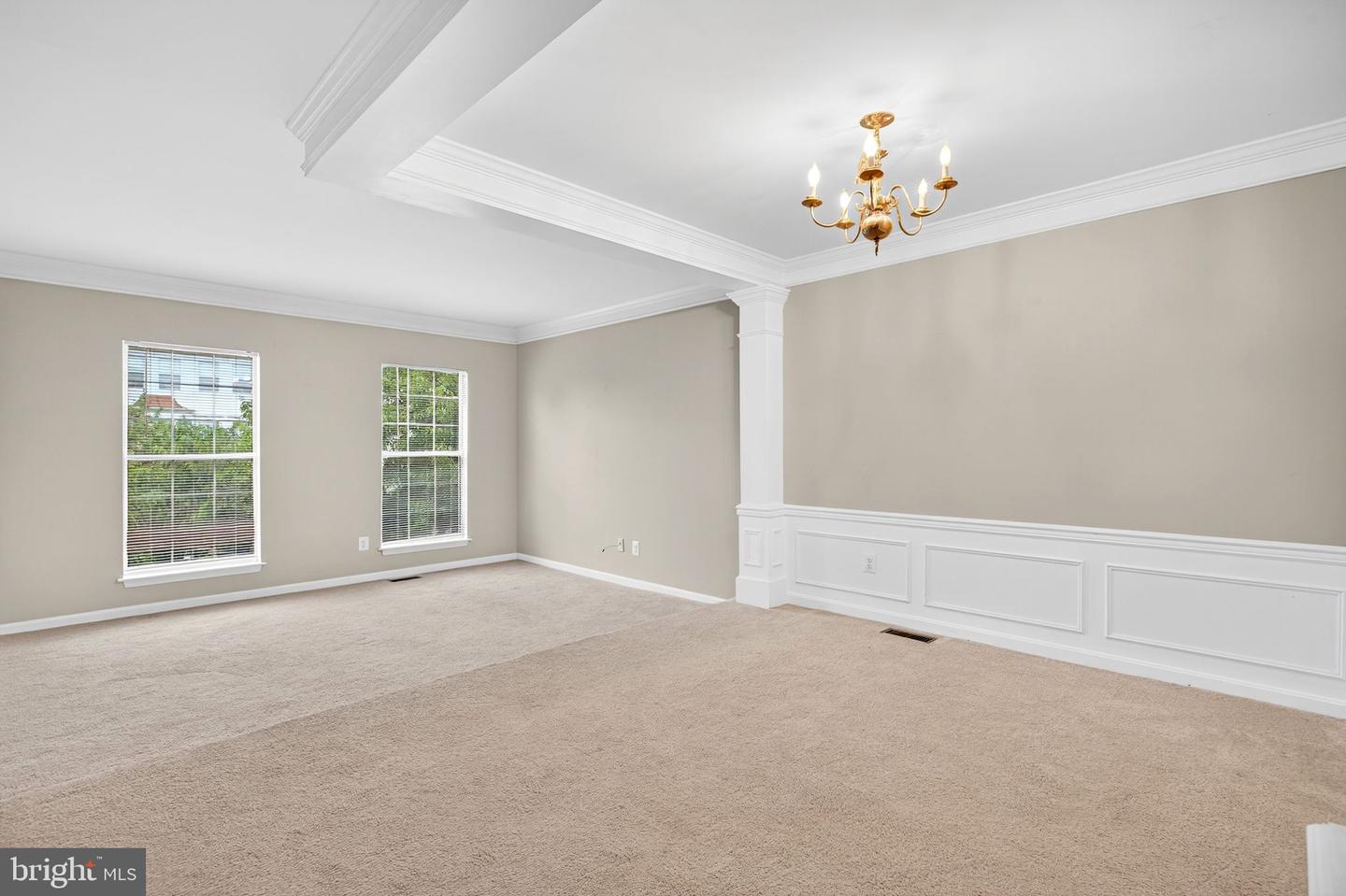 20696 SOUTHWIND TER, ASHBURN, Virginia 20147, 3 Bedrooms Bedrooms, ,2 BathroomsBathrooms,Residential,For sale,20696 SOUTHWIND TER,VALO2101068 MLS # VALO2101068