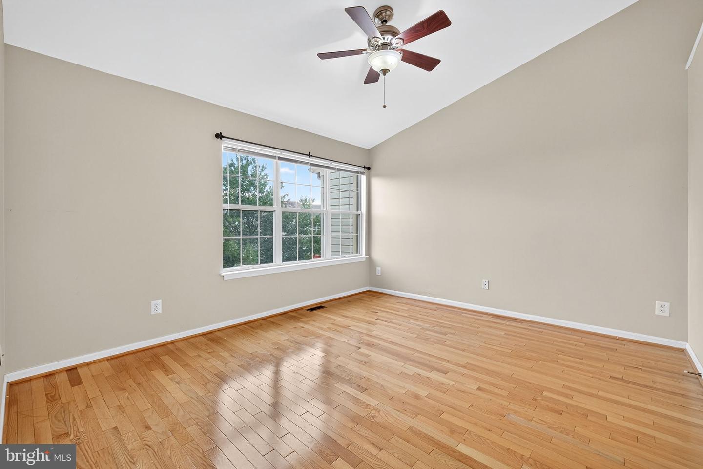 20696 SOUTHWIND TER, ASHBURN, Virginia 20147, 3 Bedrooms Bedrooms, ,2 BathroomsBathrooms,Residential,For sale,20696 SOUTHWIND TER,VALO2101068 MLS # VALO2101068