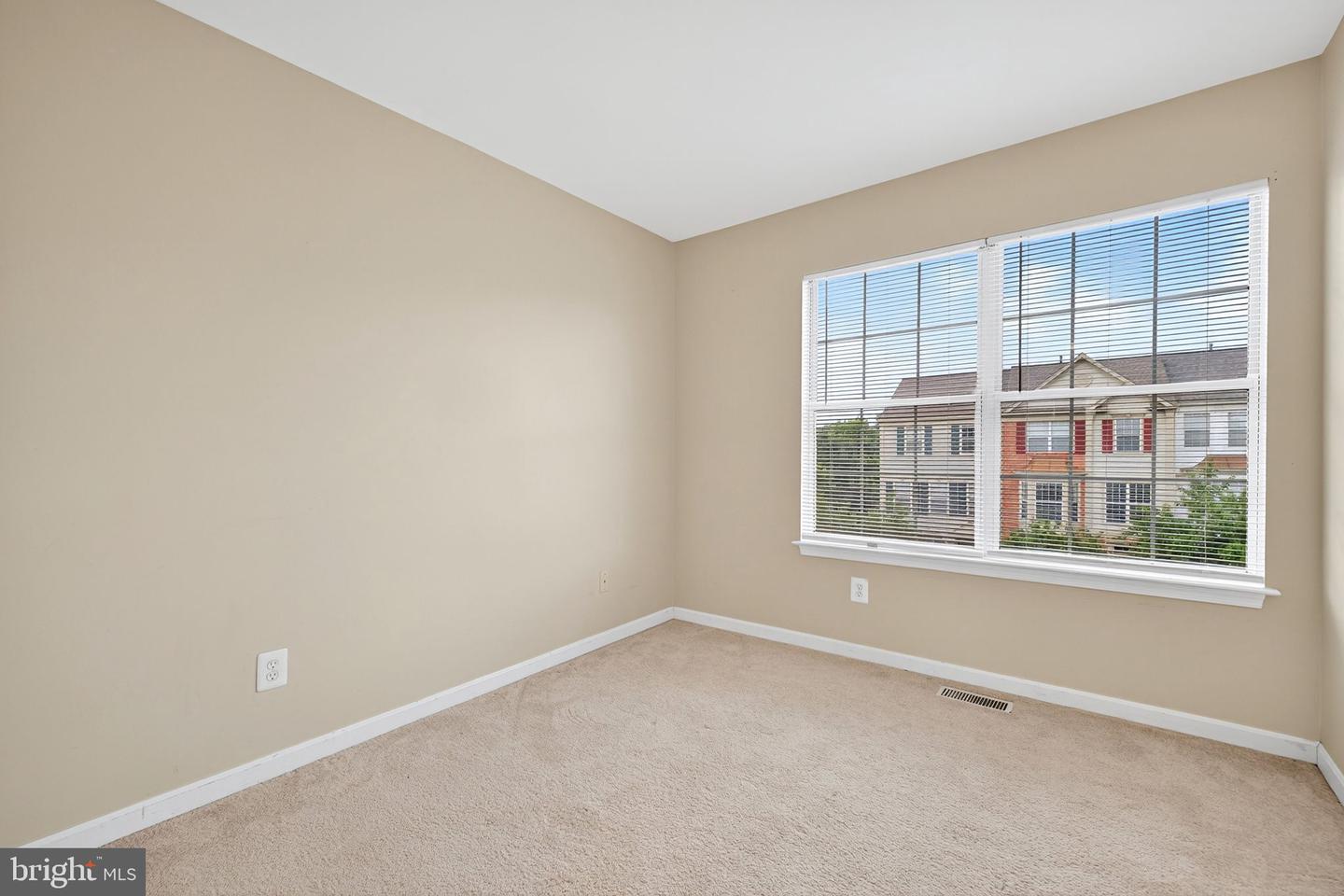 20696 SOUTHWIND TER, ASHBURN, Virginia 20147, 3 Bedrooms Bedrooms, ,2 BathroomsBathrooms,Residential,For sale,20696 SOUTHWIND TER,VALO2101068 MLS # VALO2101068