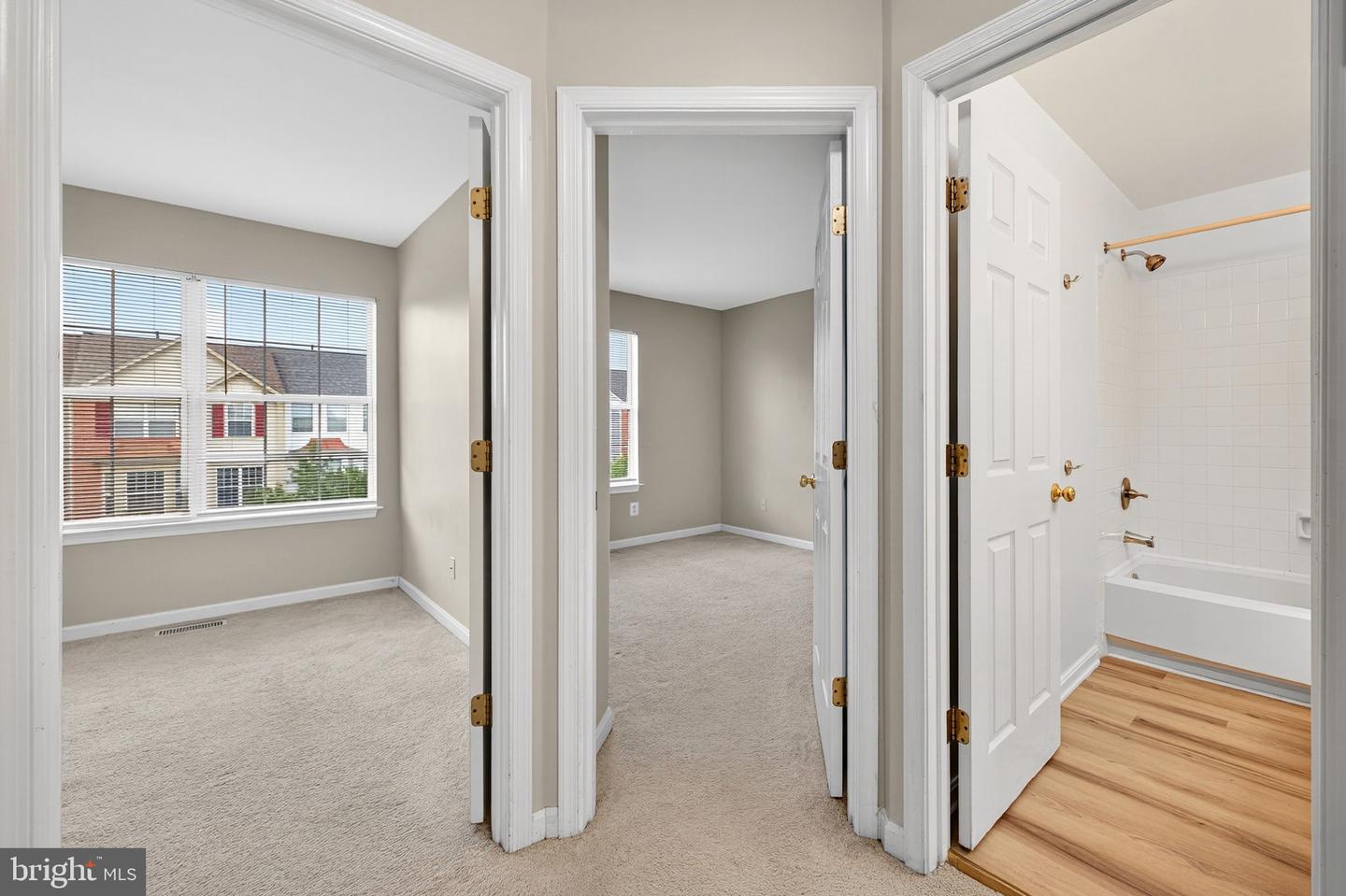 20696 SOUTHWIND TER, ASHBURN, Virginia 20147, 3 Bedrooms Bedrooms, ,2 BathroomsBathrooms,Residential,For sale,20696 SOUTHWIND TER,VALO2101068 MLS # VALO2101068