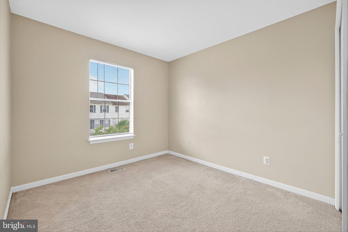 20696 SOUTHWIND TER, ASHBURN, Virginia 20147, 3 Bedrooms Bedrooms, ,2 BathroomsBathrooms,Residential,For sale,20696 SOUTHWIND TER,VALO2101068 MLS # VALO2101068