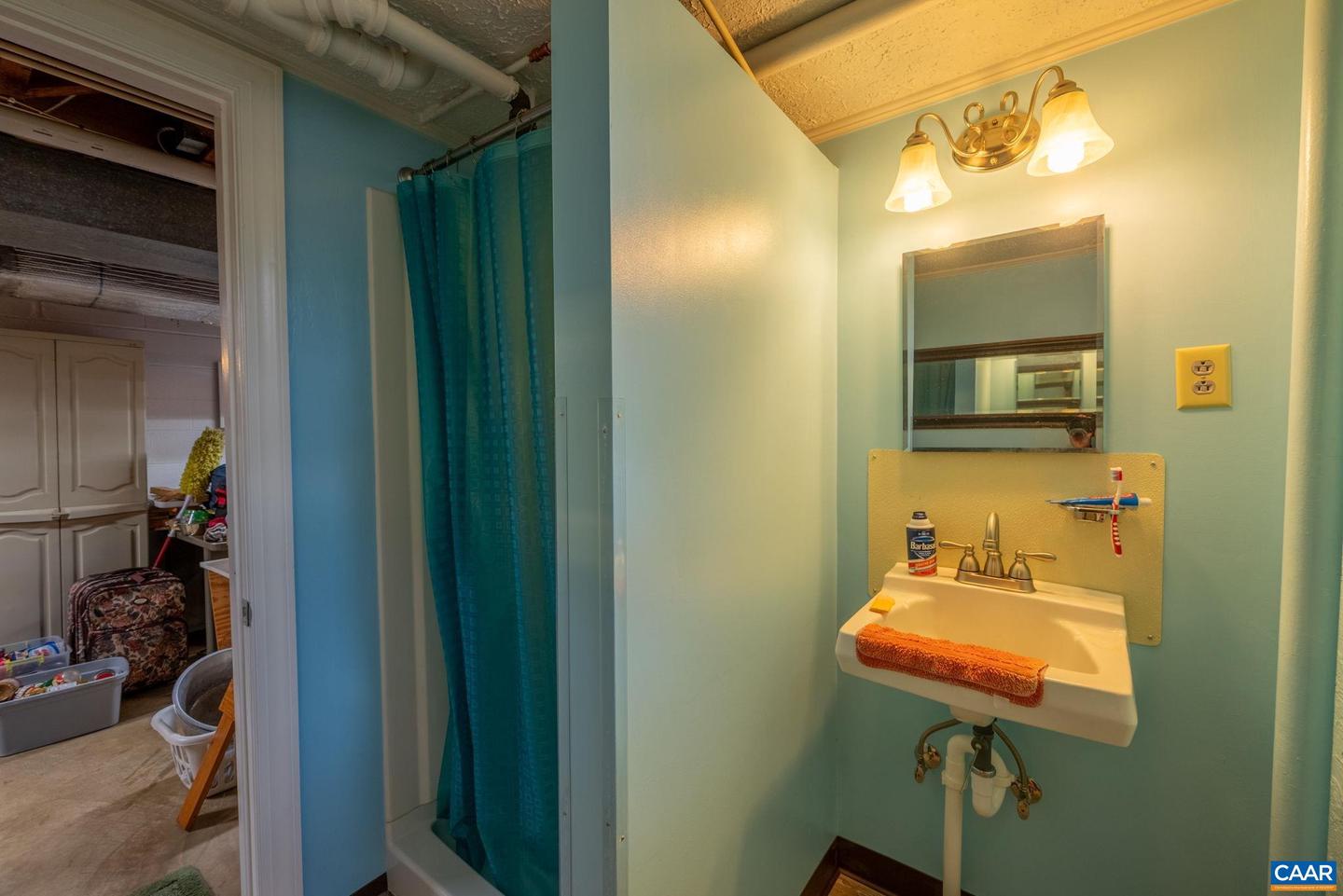 31 WESLEY ST, STANARDSVILLE, Virginia 22973, 3 Bedrooms Bedrooms, ,2 BathroomsBathrooms,Residential,For sale,31 WESLEY ST,666421 MLS # 666421