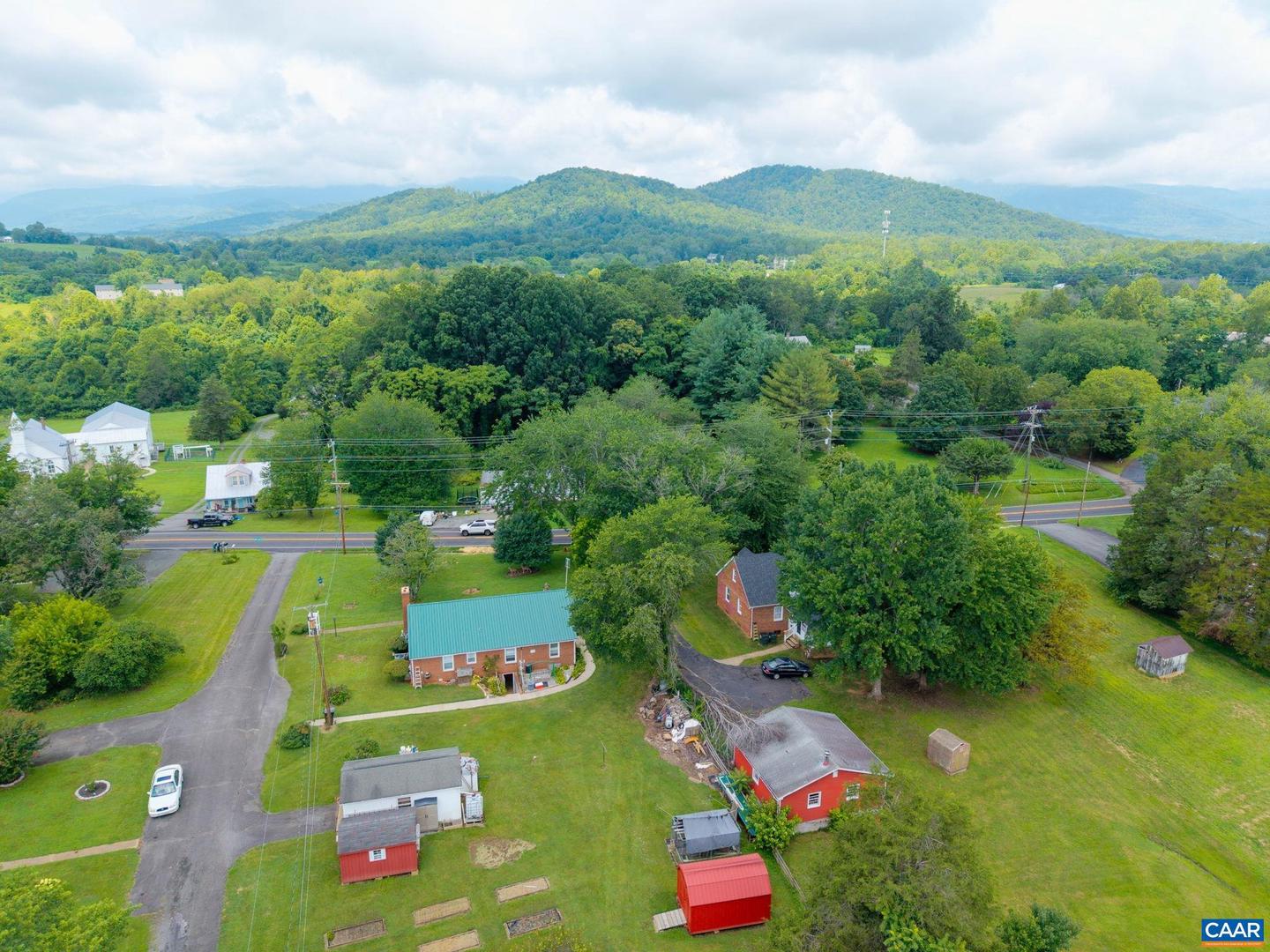 31 WESLEY ST, STANARDSVILLE, Virginia 22973, 3 Bedrooms Bedrooms, ,2 BathroomsBathrooms,Residential,For sale,31 WESLEY ST,666421 MLS # 666421