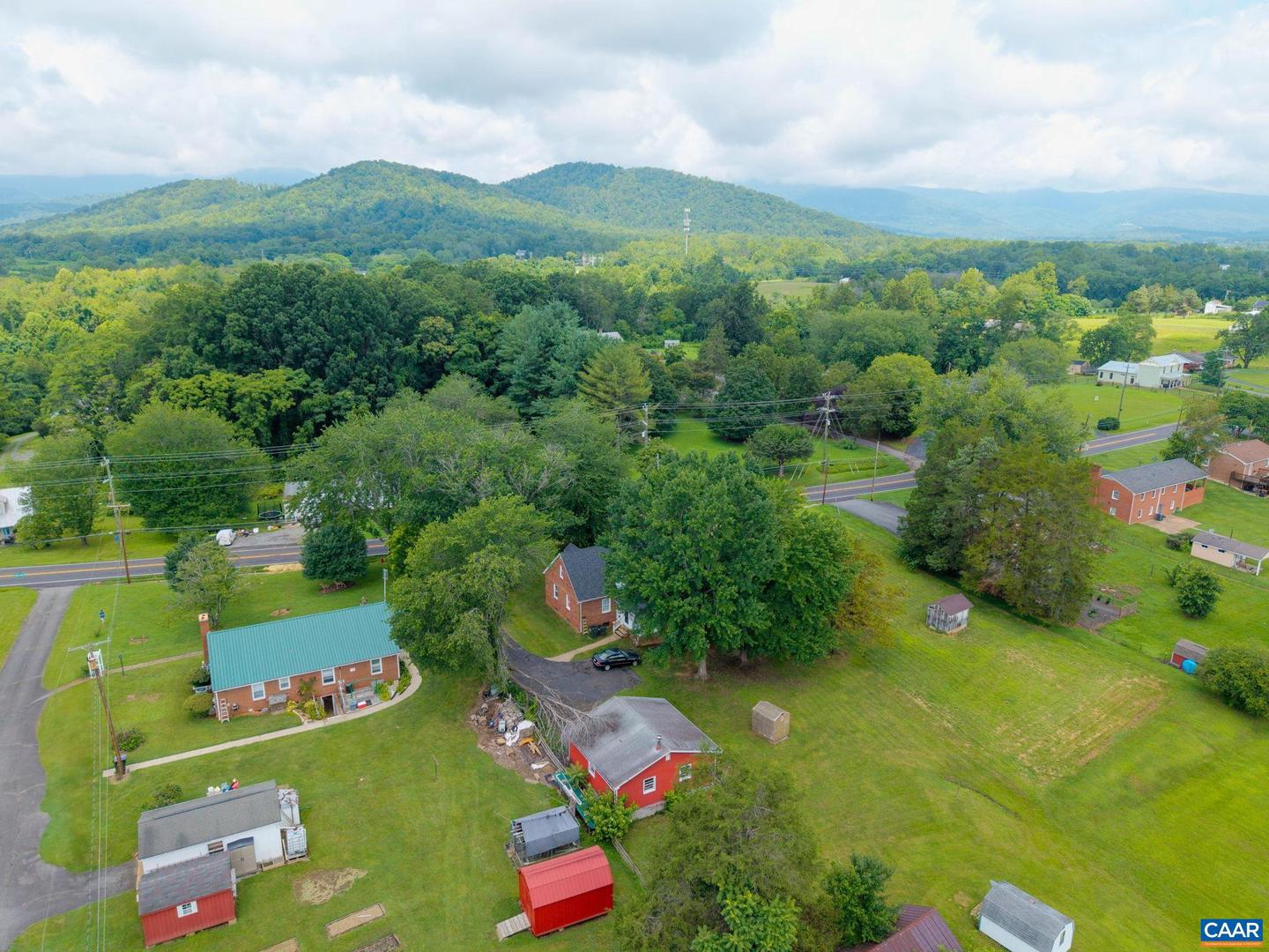 31 WESLEY ST, STANARDSVILLE, Virginia 22973, 3 Bedrooms Bedrooms, ,2 BathroomsBathrooms,Residential,For sale,31 WESLEY ST,666421 MLS # 666421