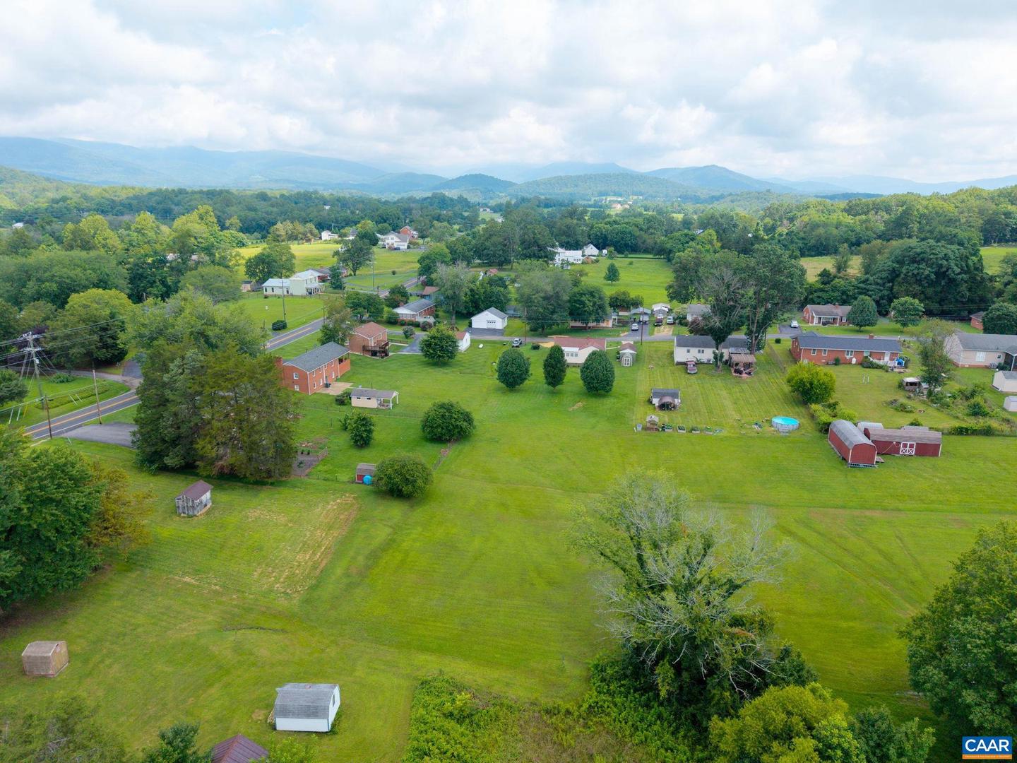 31 WESLEY ST, STANARDSVILLE, Virginia 22973, 3 Bedrooms Bedrooms, ,2 BathroomsBathrooms,Residential,For sale,31 WESLEY ST,666421 MLS # 666421