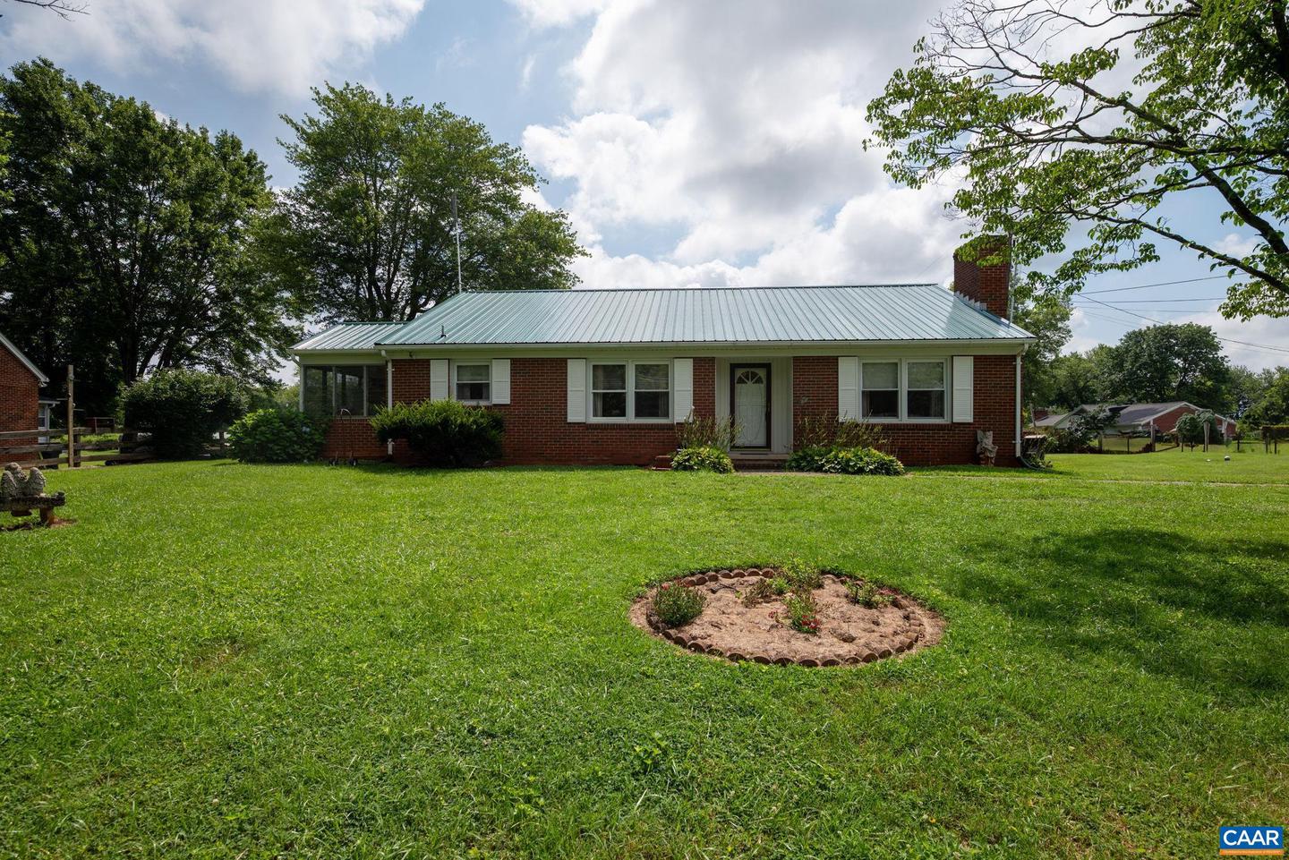 31 WESLEY ST, STANARDSVILLE, Virginia 22973, 3 Bedrooms Bedrooms, ,2 BathroomsBathrooms,Residential,For sale,31 WESLEY ST,666421 MLS # 666421