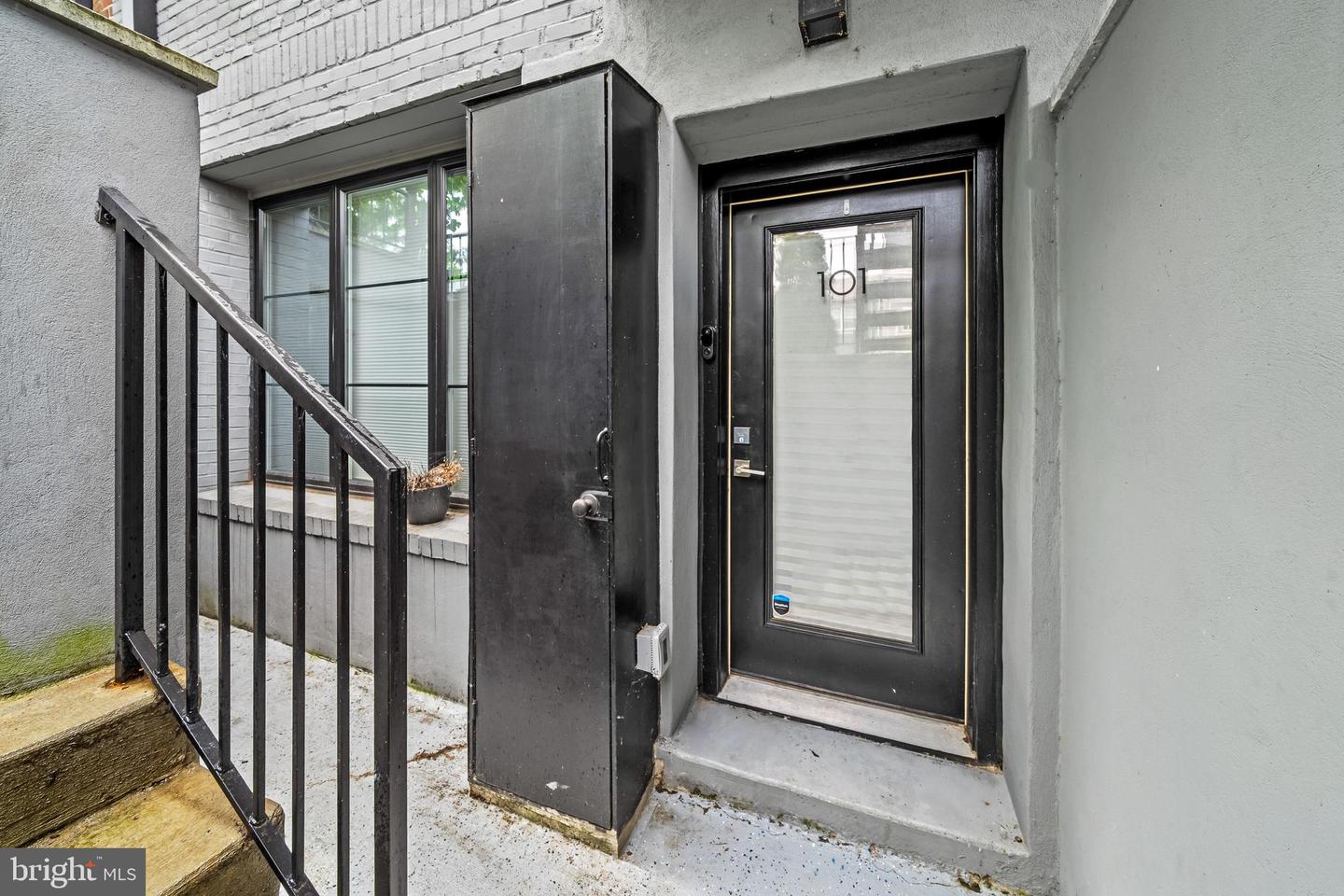 1223 MEIGS PL NE #101, WASHINGTON, District Of Columbia 20002, 2 Bedrooms Bedrooms, ,2 BathroomsBathrooms,Residential,For sale,1223 MEIGS PL NE #101,DCDC2209164 MLS # DCDC2209164