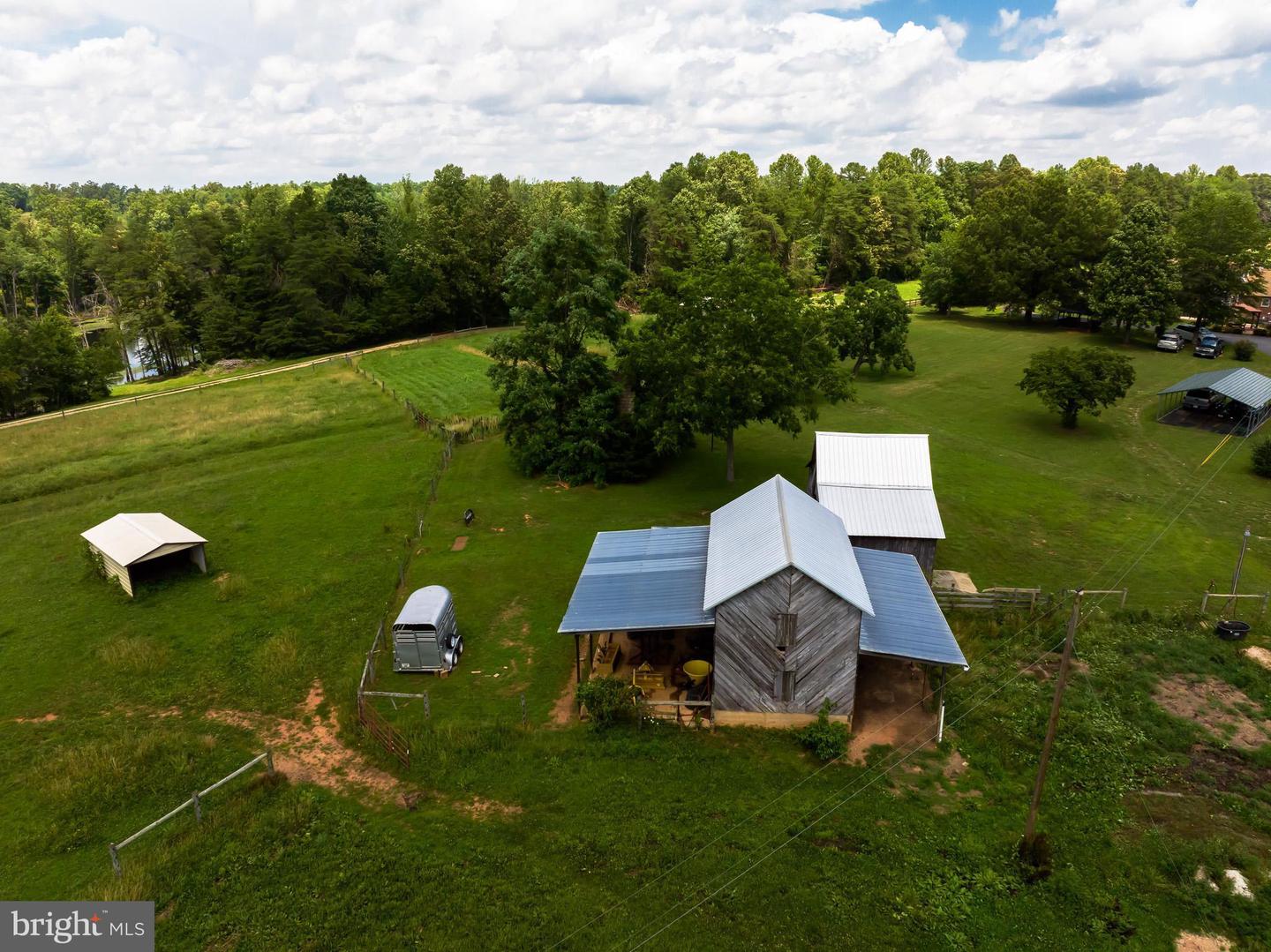 2667 UNION CHURCH RD, BUCKINGHAM, Virginia 23921, 4 Bedrooms Bedrooms, ,4 BathroomsBathrooms,Residential,For sale,2667 UNION CHURCH RD,VABH2000196 MLS # VABH2000196