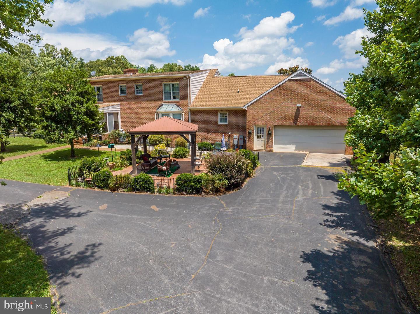2667 UNION CHURCH RD, BUCKINGHAM, Virginia 23921, 4 Bedrooms Bedrooms, ,4 BathroomsBathrooms,Residential,For sale,2667 UNION CHURCH RD,VABH2000196 MLS # VABH2000196