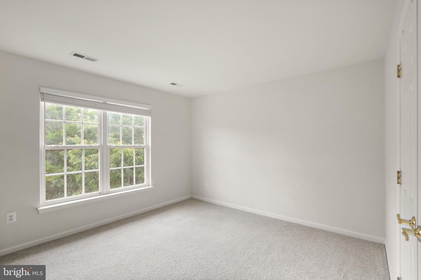 12253 TULANE FALLS DR, BRISTOW, Virginia 20136, 6 Bedrooms Bedrooms, ,3 BathroomsBathrooms,Residential,For sale,12253 TULANE FALLS DR,VAPW2098668 MLS # VAPW2098668