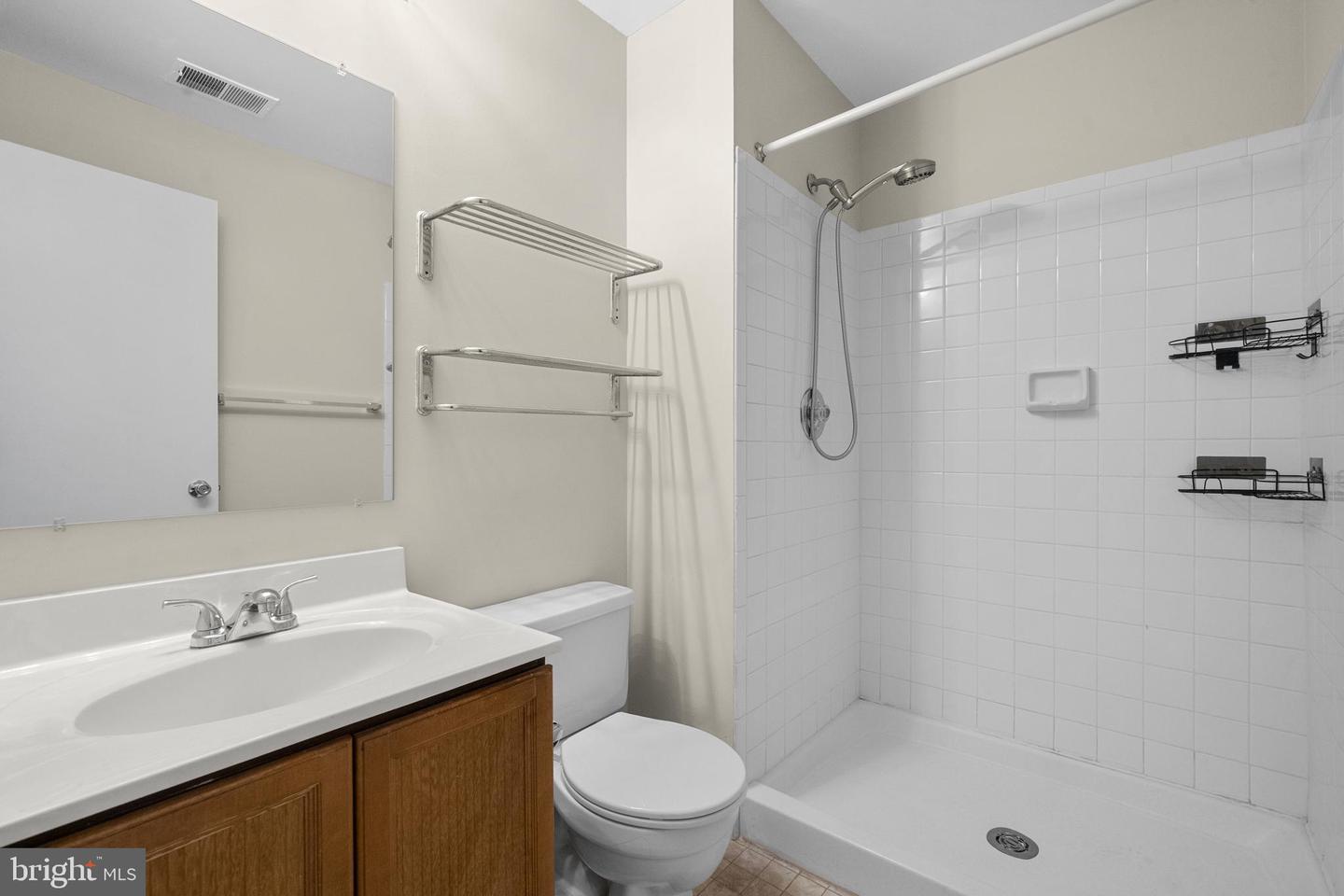3321 BUCKEYE LN, FAIRFAX, Virginia 22033, 3 Bedrooms Bedrooms, ,3 BathroomsBathrooms,Residential,For sale,3321 BUCKEYE LN,VAFX2253936 MLS # VAFX2253936