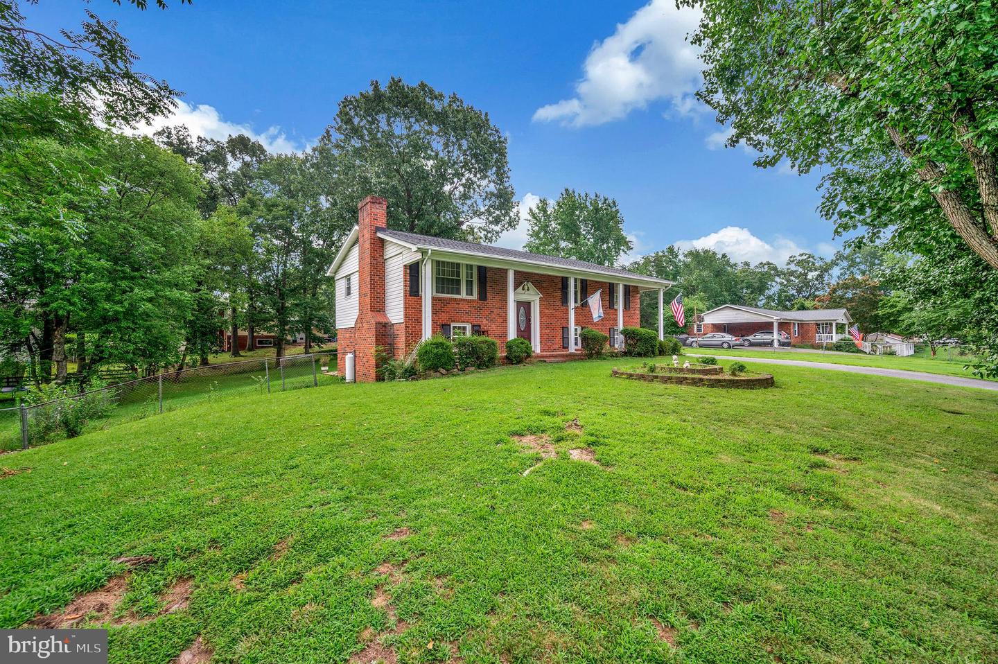 700 PERRY DR, FREDERICKSBURG, Virginia 22405, 4 Bedrooms Bedrooms, ,2 BathroomsBathrooms,Residential,For sale,700 PERRY DR,VAST2040600 MLS # VAST2040600