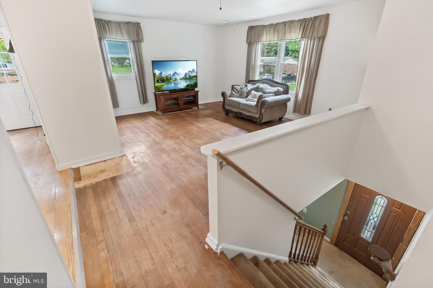3937 FORESTDALE AVE, WOODBRIDGE, Virginia 22193, 4 Bedrooms Bedrooms, ,2 BathroomsBathrooms,Residential,For sale,3937 FORESTDALE AVE,VAPW2098750 MLS # VAPW2098750