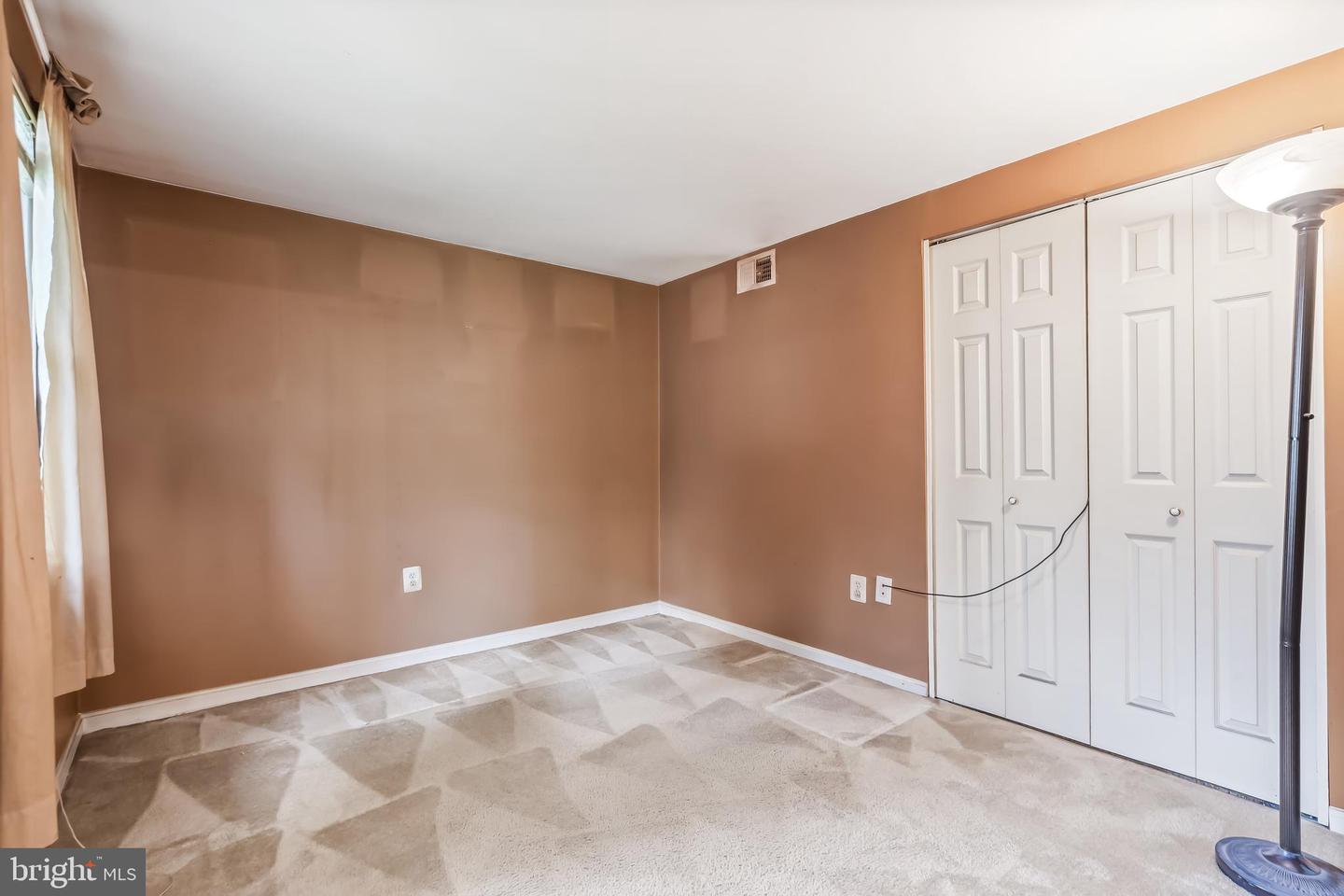 3937 FORESTDALE AVE, WOODBRIDGE, Virginia 22193, 4 Bedrooms Bedrooms, ,2 BathroomsBathrooms,Residential,For sale,3937 FORESTDALE AVE,VAPW2098750 MLS # VAPW2098750