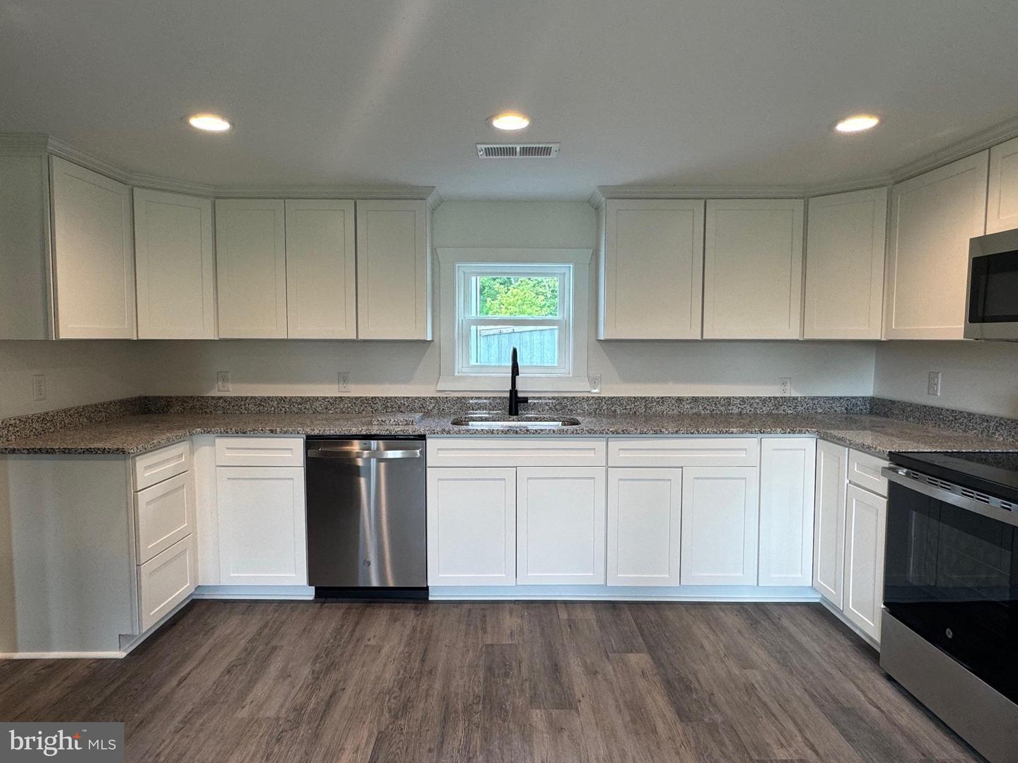 1822 PLEASANT VIEW RD, MOUNT JACKSON, Virginia 22842, 3 Bedrooms Bedrooms, ,2 BathroomsBathrooms,Residential,For sale,1822 PLEASANT VIEW RD,VASH2011956 MLS # VASH2011956