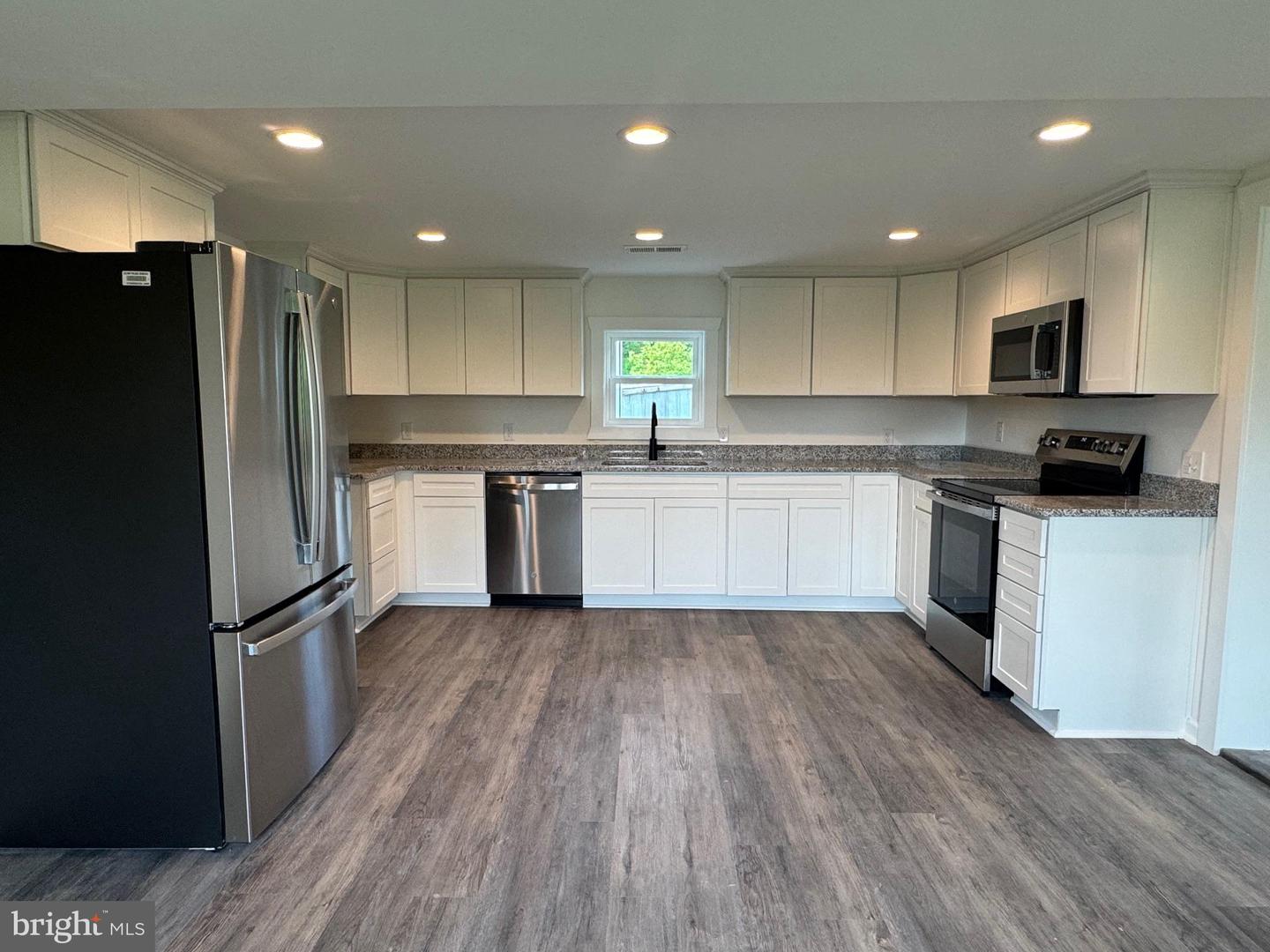 1822 PLEASANT VIEW RD, MOUNT JACKSON, Virginia 22842, 3 Bedrooms Bedrooms, ,2 BathroomsBathrooms,Residential,For sale,1822 PLEASANT VIEW RD,VASH2011956 MLS # VASH2011956
