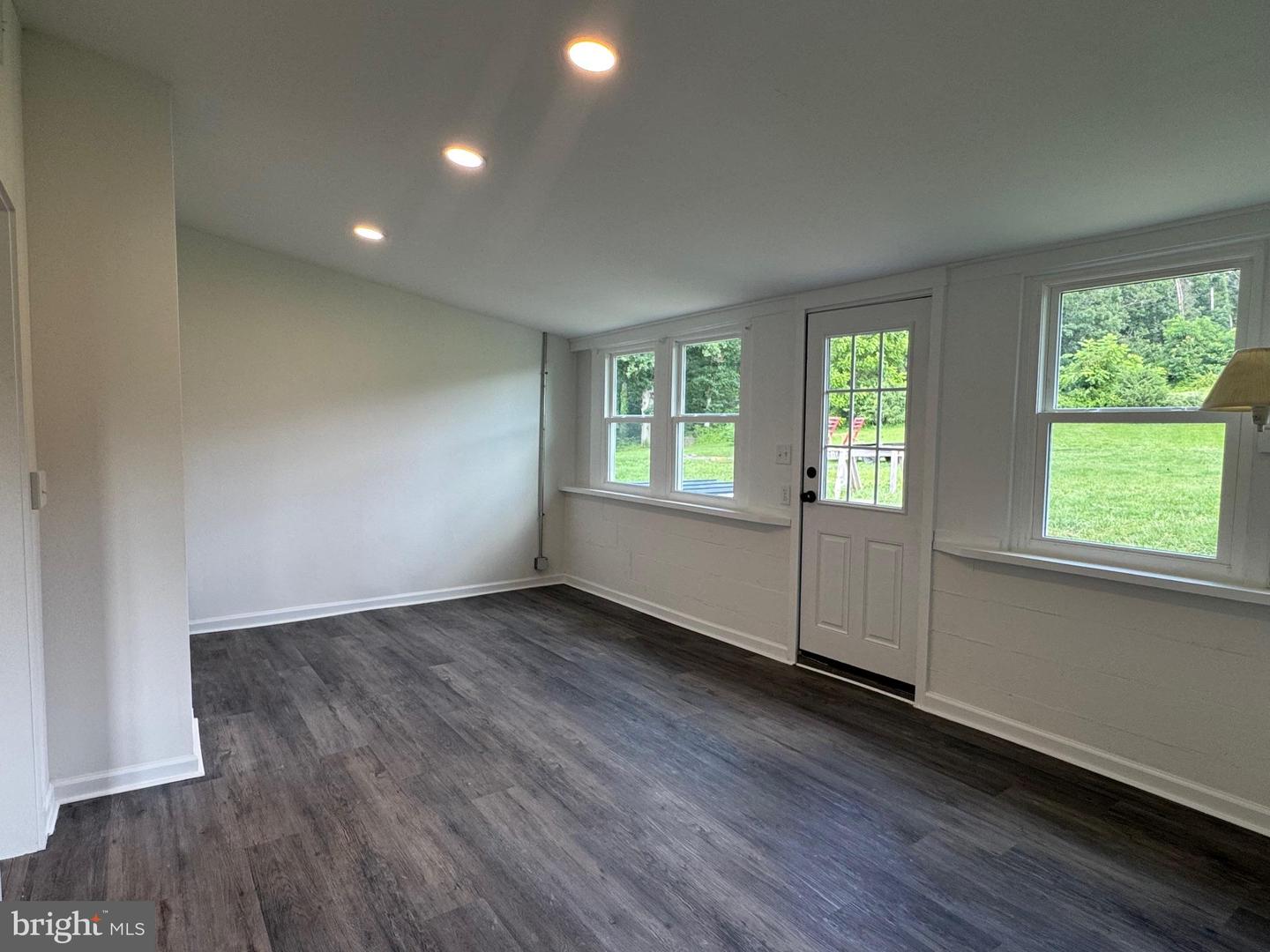 1822 PLEASANT VIEW RD, MOUNT JACKSON, Virginia 22842, 3 Bedrooms Bedrooms, ,2 BathroomsBathrooms,Residential,For sale,1822 PLEASANT VIEW RD,VASH2011956 MLS # VASH2011956