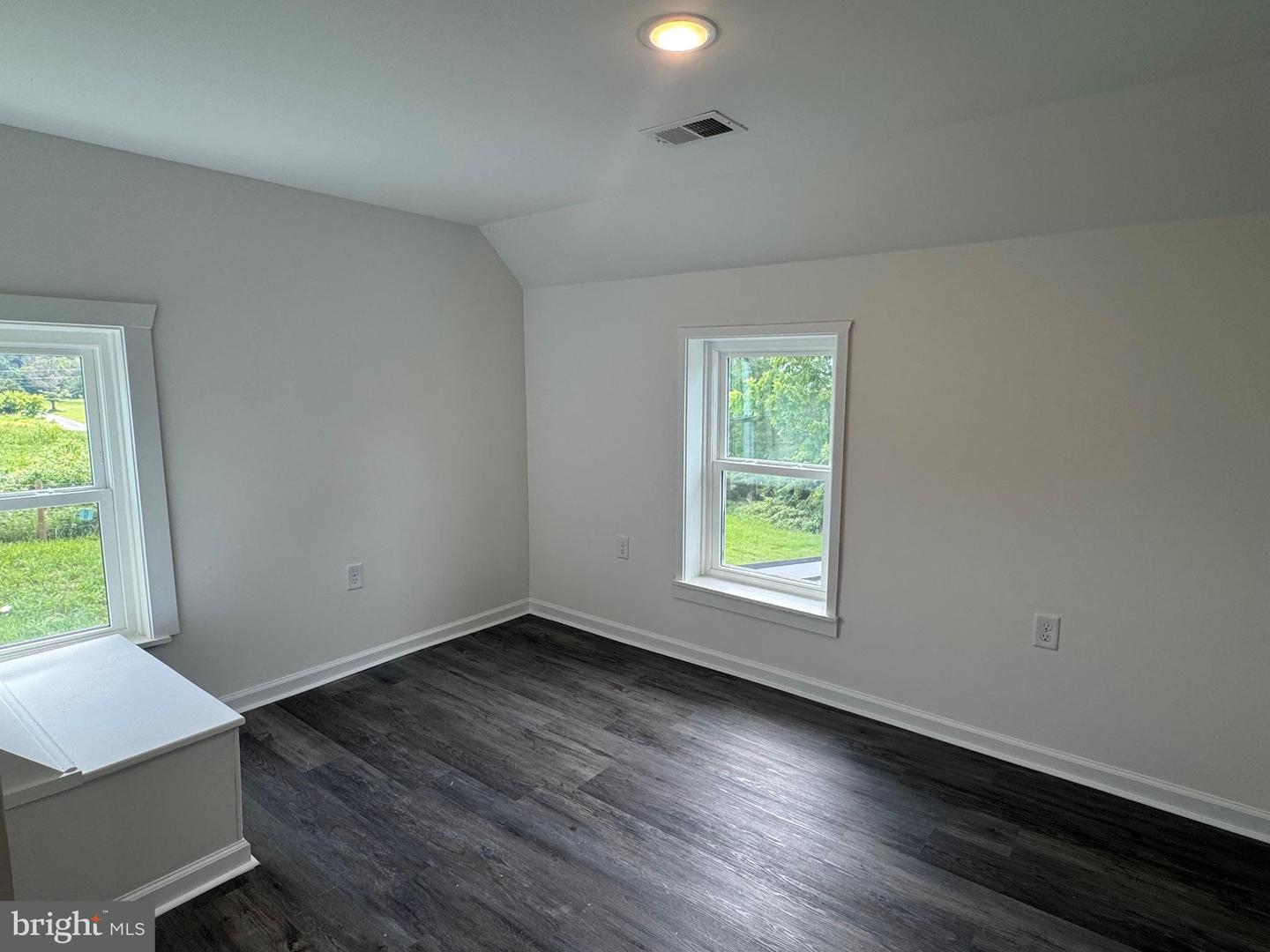 1822 PLEASANT VIEW RD, MOUNT JACKSON, Virginia 22842, 3 Bedrooms Bedrooms, ,2 BathroomsBathrooms,Residential,For sale,1822 PLEASANT VIEW RD,VASH2011956 MLS # VASH2011956