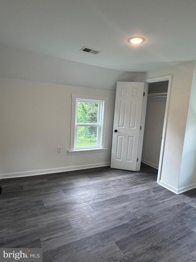 1822 PLEASANT VIEW RD, MOUNT JACKSON, Virginia 22842, 3 Bedrooms Bedrooms, ,2 BathroomsBathrooms,Residential,For sale,1822 PLEASANT VIEW RD,VASH2011956 MLS # VASH2011956