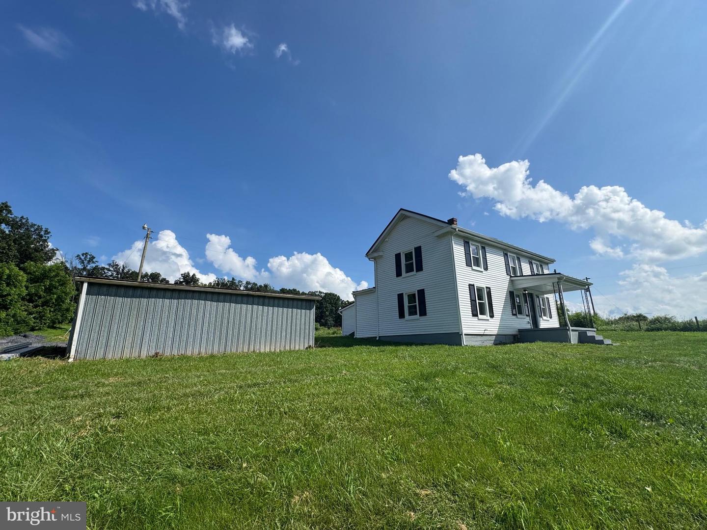 1822 PLEASANT VIEW RD, MOUNT JACKSON, Virginia 22842, 3 Bedrooms Bedrooms, ,2 BathroomsBathrooms,Residential,For sale,1822 PLEASANT VIEW RD,VASH2011956 MLS # VASH2011956