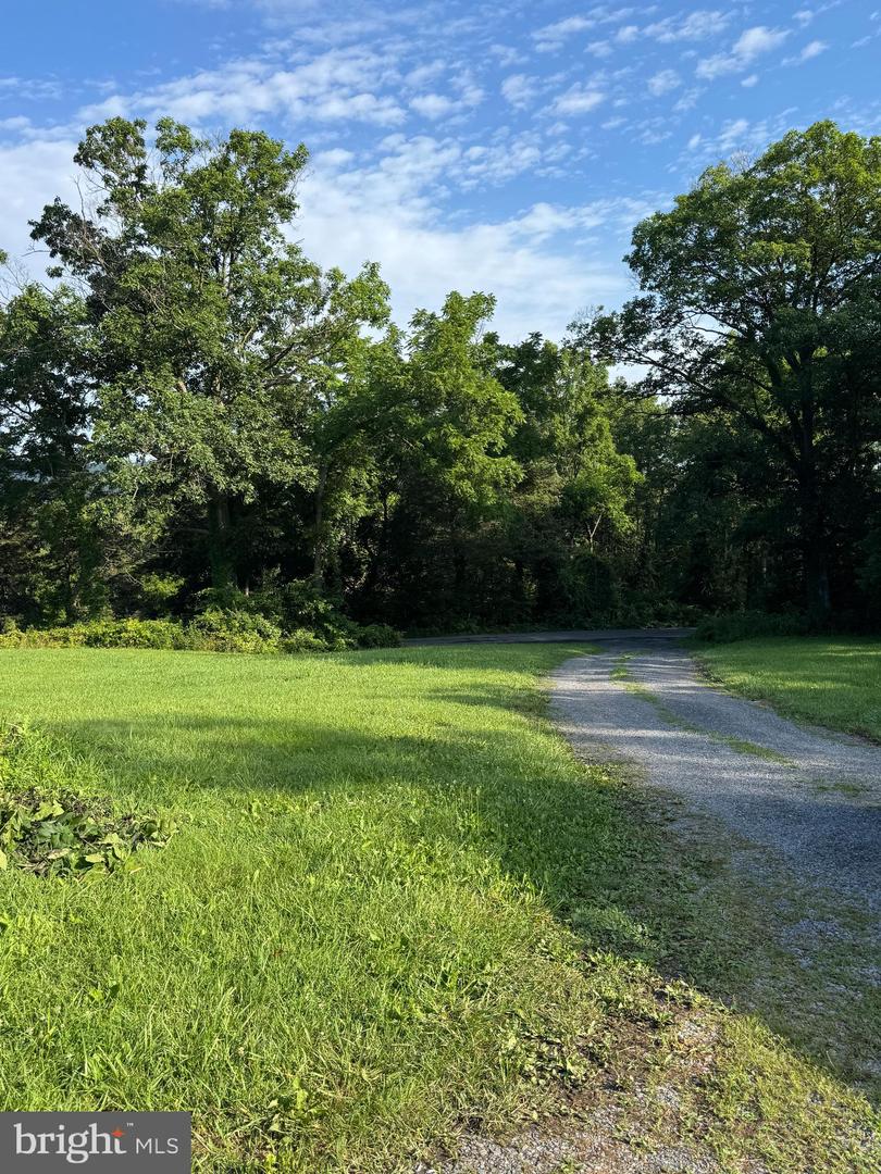 1822 PLEASANT VIEW RD, MOUNT JACKSON, Virginia 22842, 3 Bedrooms Bedrooms, ,2 BathroomsBathrooms,Residential,For sale,1822 PLEASANT VIEW RD,VASH2011956 MLS # VASH2011956