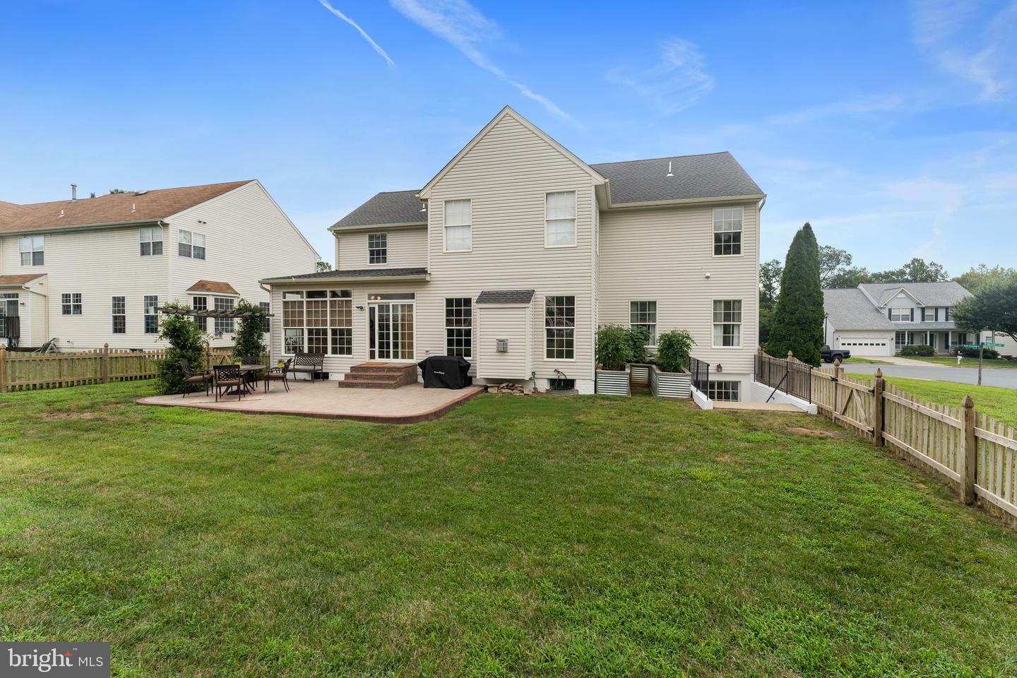 10310 LEES CROSSING LN, FREDERICKSBURG, Virginia 22408, 5 Bedrooms Bedrooms, ,3 BathroomsBathrooms,Residential,For sale,10310 LEES CROSSING LN,VASP2034600 MLS # VASP2034600