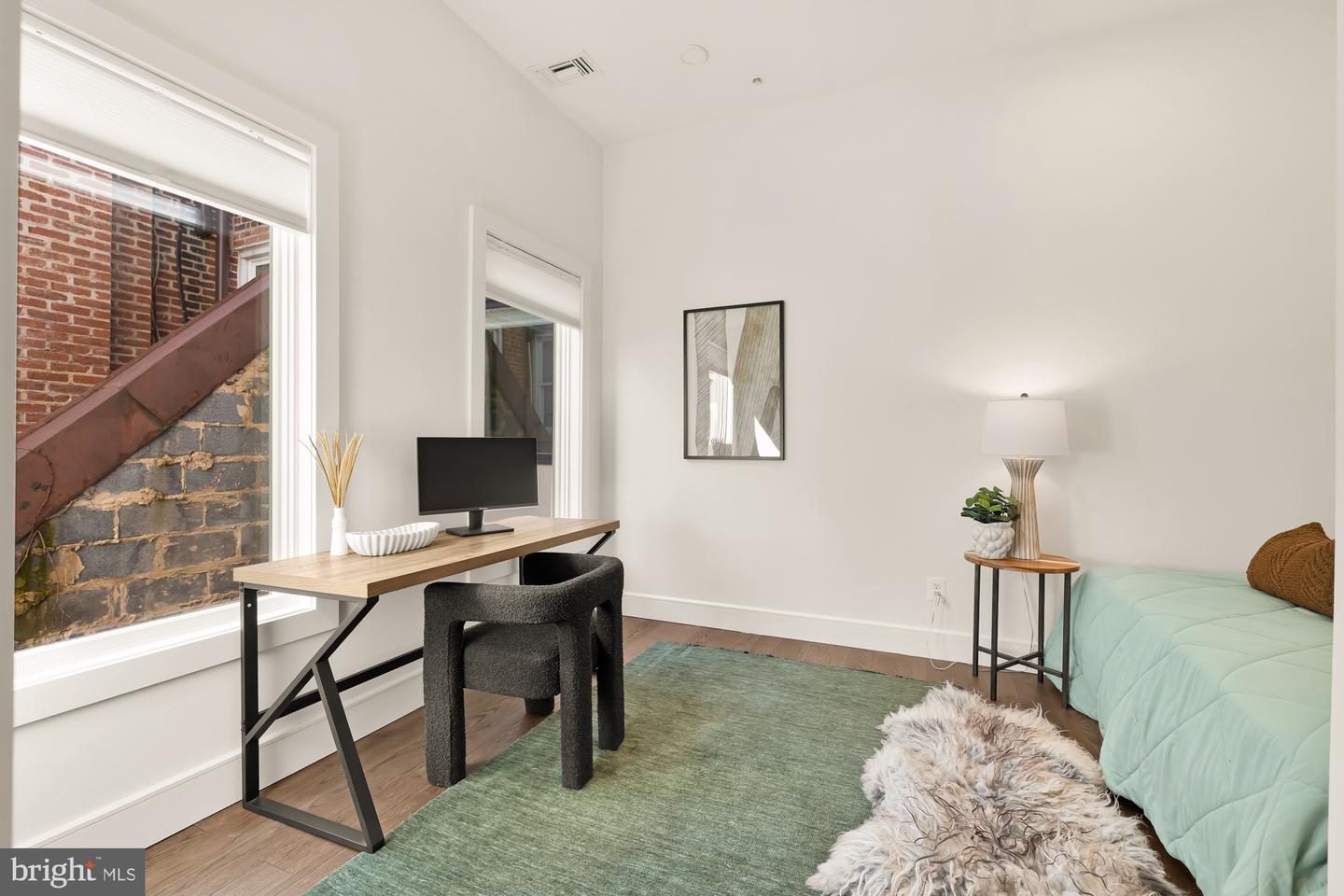 1729 T ST NW #4, WASHINGTON, District Of Columbia 20009, 3 Bedrooms Bedrooms, ,2 BathroomsBathrooms,Residential,For sale,1729 T ST NW #4,DCDC2209810 MLS # DCDC2209810