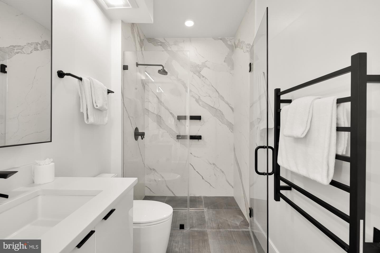 1729 T ST NW #4, WASHINGTON, District Of Columbia 20009, 3 Bedrooms Bedrooms, ,2 BathroomsBathrooms,Residential,For sale,1729 T ST NW #4,DCDC2209810 MLS # DCDC2209810