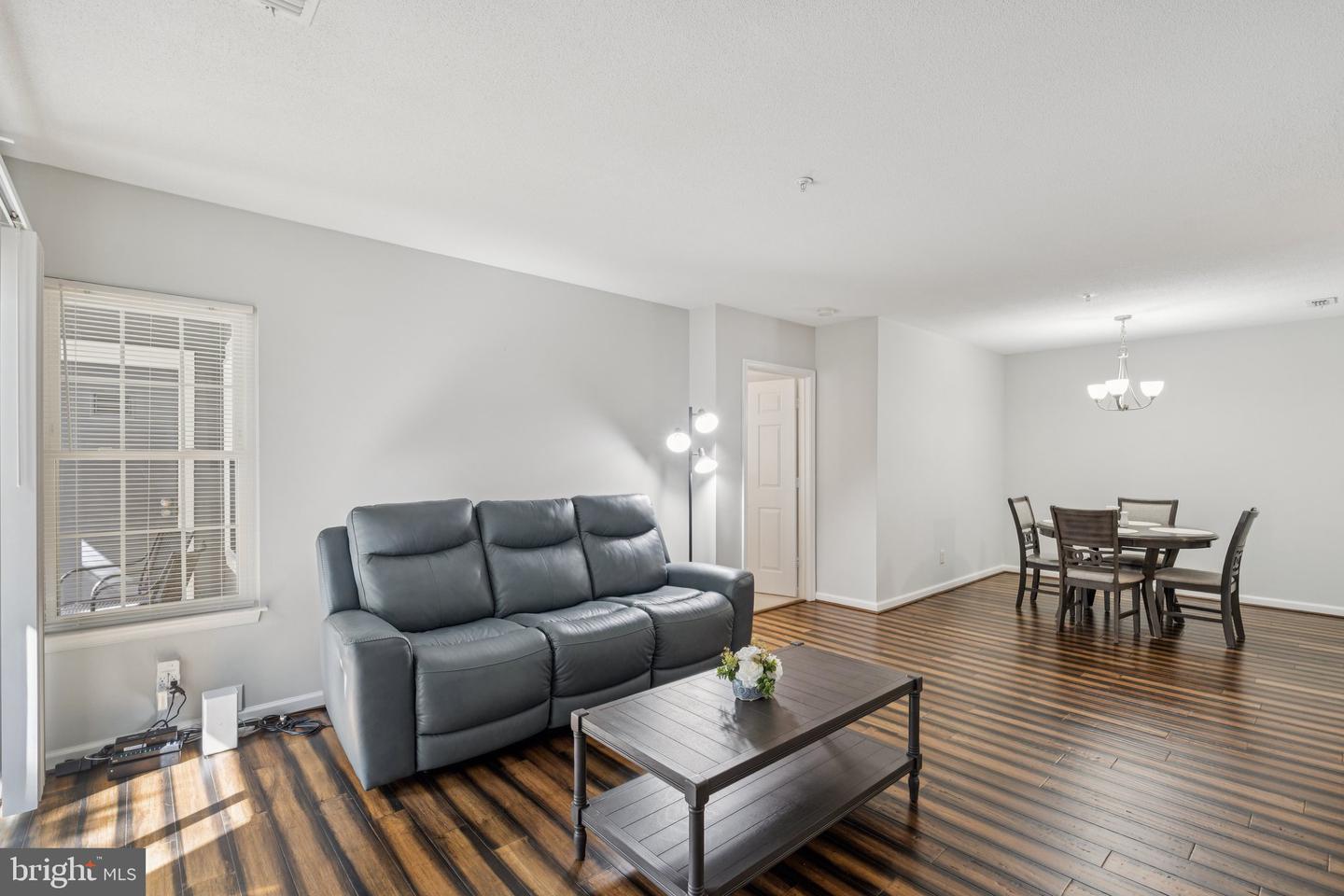 20311 BEECHWOOD TER #203, ASHBURN, Virginia 20147, 2 Bedrooms Bedrooms, ,2 BathroomsBathrooms,Residential,For sale,20311 BEECHWOOD TER #203,VALO2101848 MLS # VALO2101848