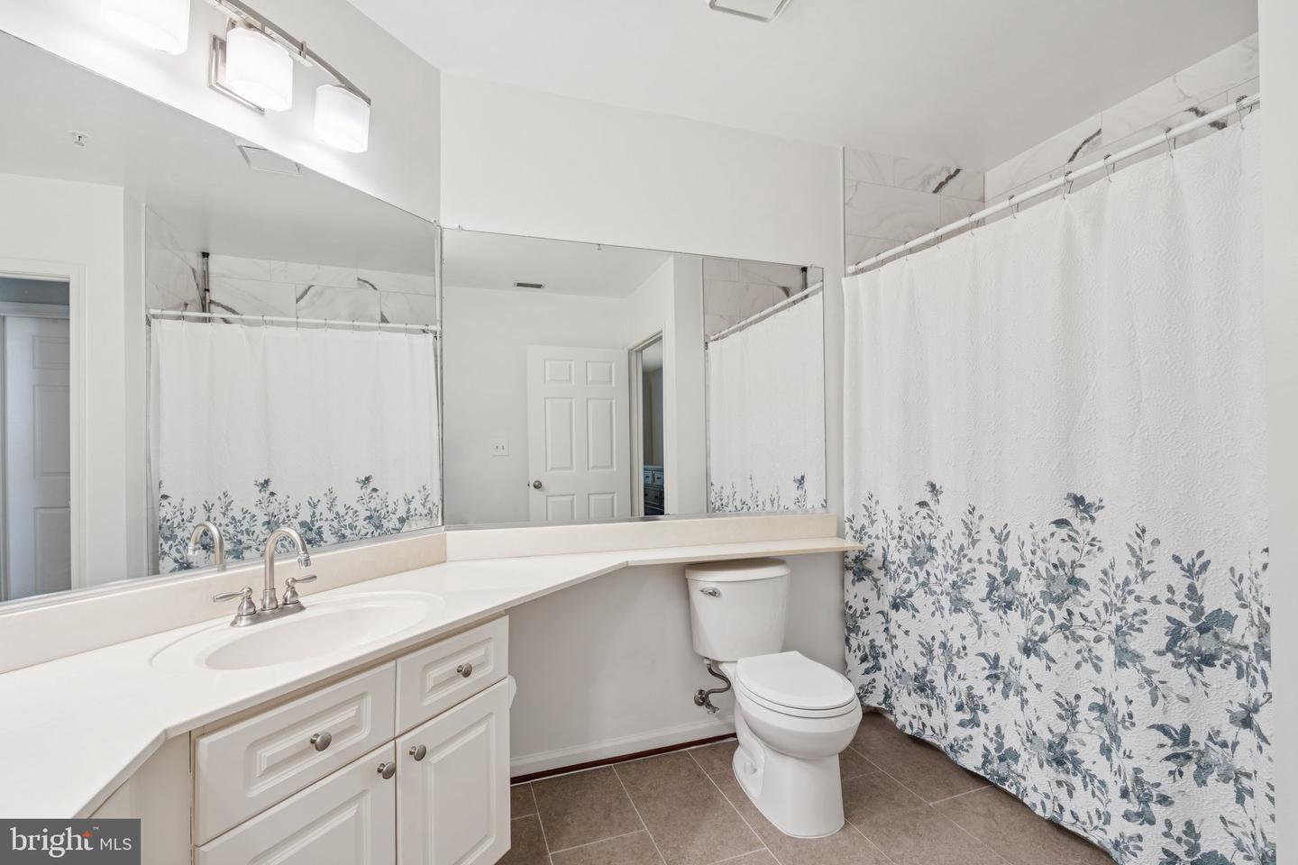 20311 BEECHWOOD TER #203, ASHBURN, Virginia 20147, 2 Bedrooms Bedrooms, ,2 BathroomsBathrooms,Residential,For sale,20311 BEECHWOOD TER #203,VALO2101848 MLS # VALO2101848