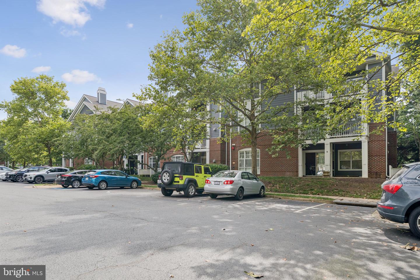 20311 BEECHWOOD TER #203, ASHBURN, Virginia 20147, 2 Bedrooms Bedrooms, ,2 BathroomsBathrooms,Residential,For sale,20311 BEECHWOOD TER #203,VALO2101848 MLS # VALO2101848