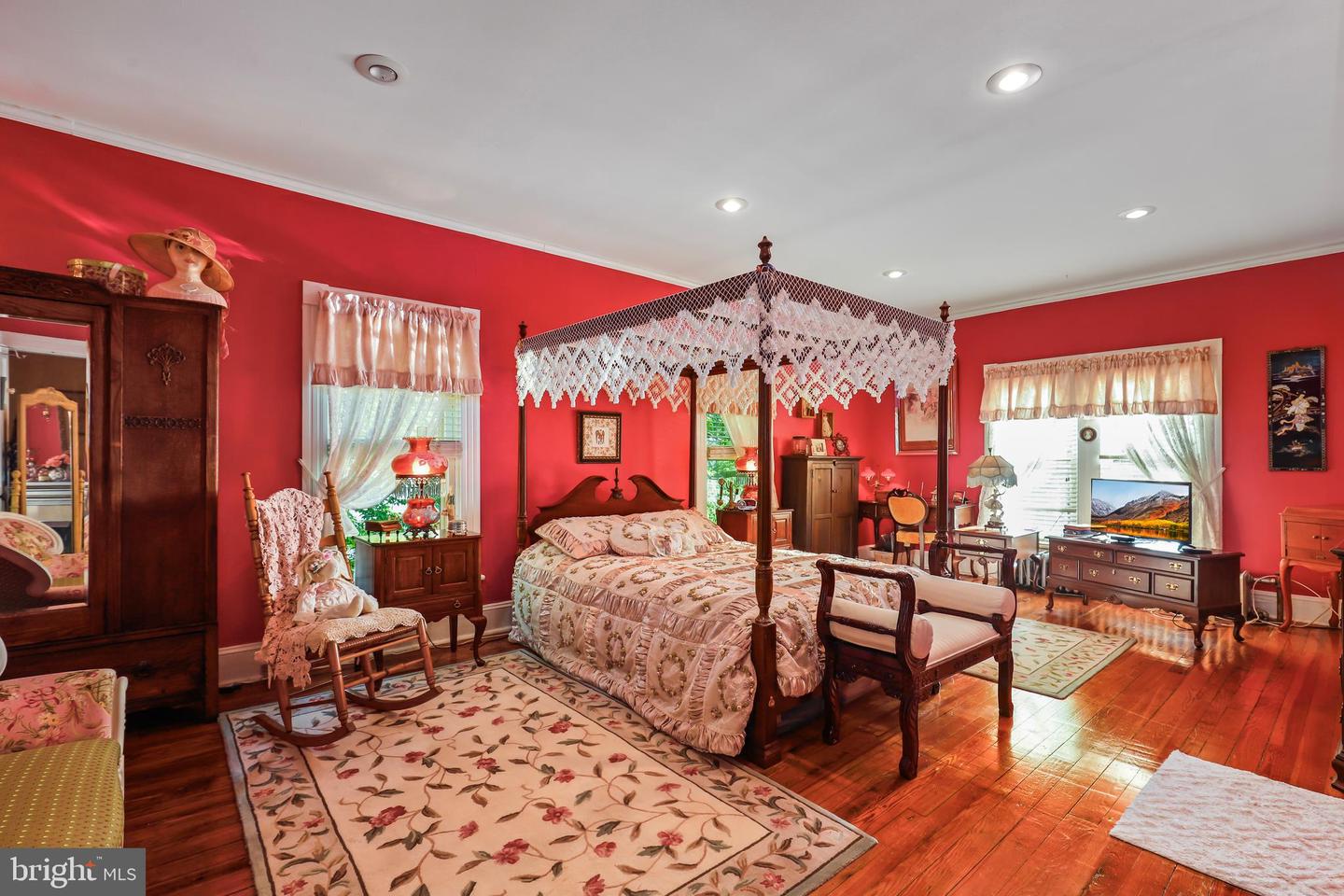 9309 WEST ST, MANASSAS, Virginia 20110, 3 Bedrooms Bedrooms, ,2 BathroomsBathrooms,Residential,For sale,9309 WEST ST,VAMN2008668 MLS # VAMN2008668