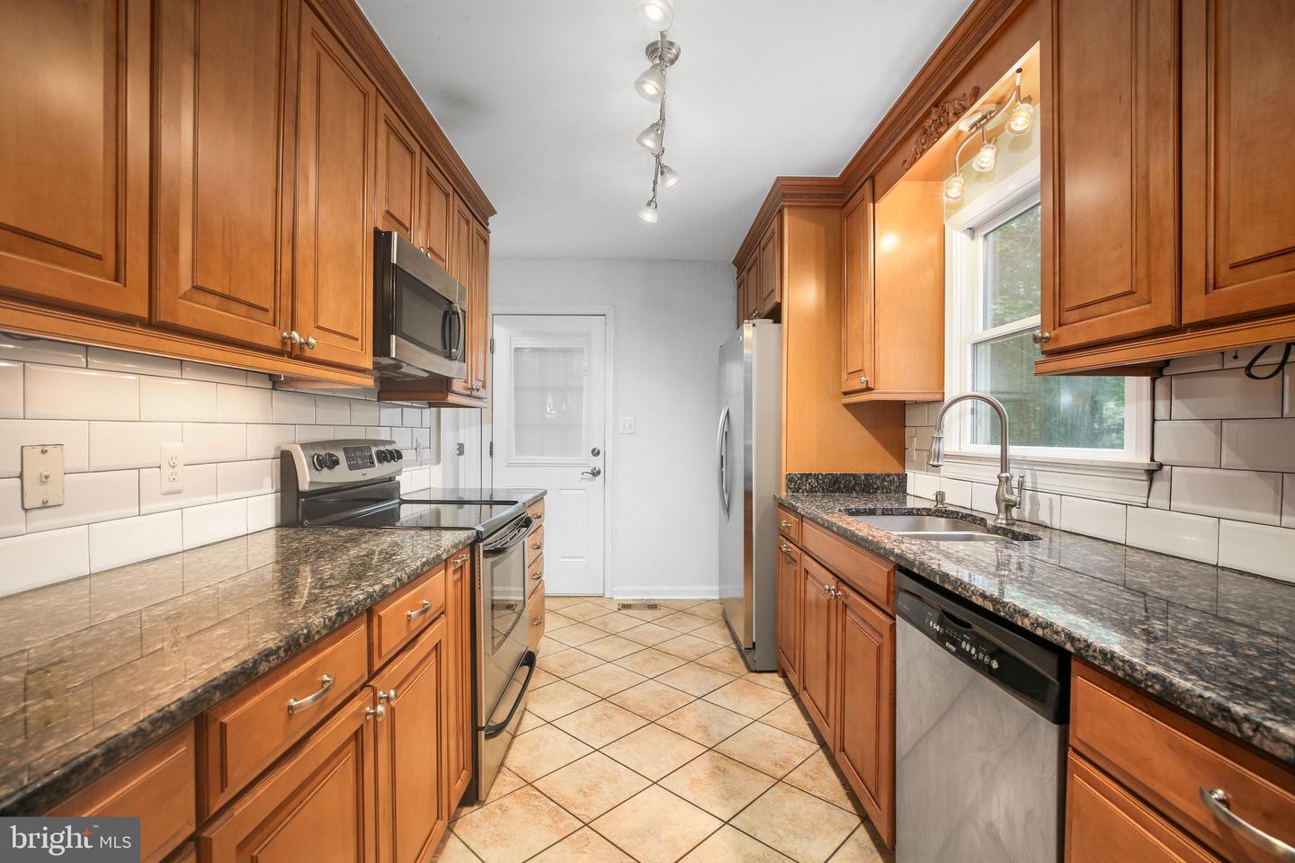 13706 FLANK MARCH LN, SPOTSYLVANIA, Virginia 22551, 3 Bedrooms Bedrooms, ,2 BathroomsBathrooms,Residential,For sale,13706 FLANK MARCH LN,VASP2034644 MLS # VASP2034644