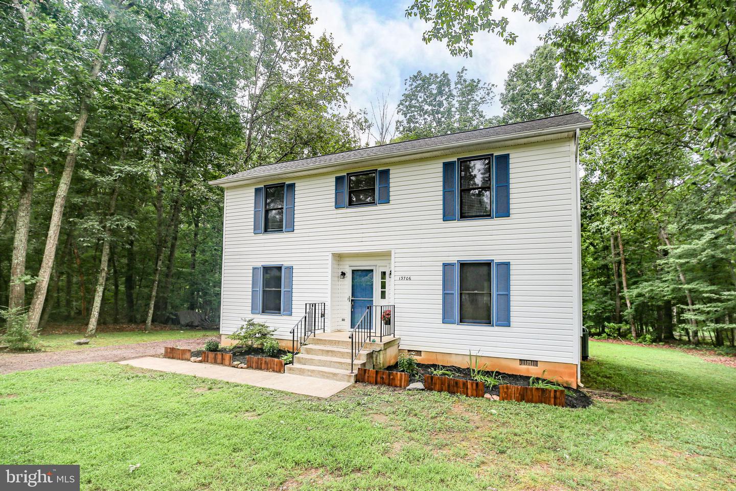 13706 FLANK MARCH LN, SPOTSYLVANIA, Virginia 22551, 3 Bedrooms Bedrooms, ,2 BathroomsBathrooms,Residential,For sale,13706 FLANK MARCH LN,VASP2034644 MLS # VASP2034644