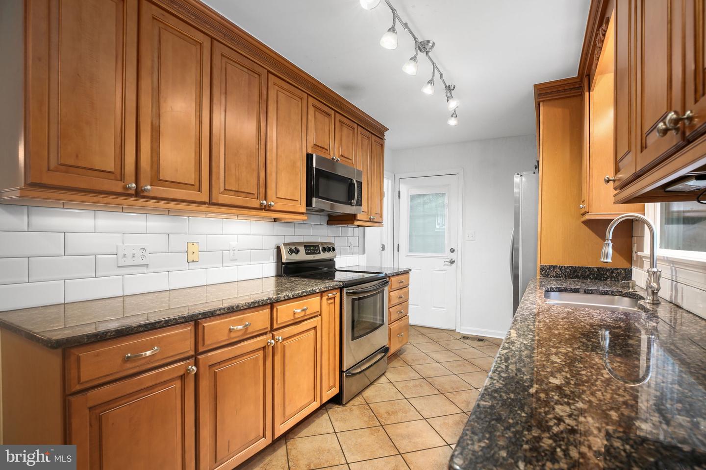 13706 FLANK MARCH LN, SPOTSYLVANIA, Virginia 22551, 3 Bedrooms Bedrooms, ,2 BathroomsBathrooms,Residential,For sale,13706 FLANK MARCH LN,VASP2034644 MLS # VASP2034644
